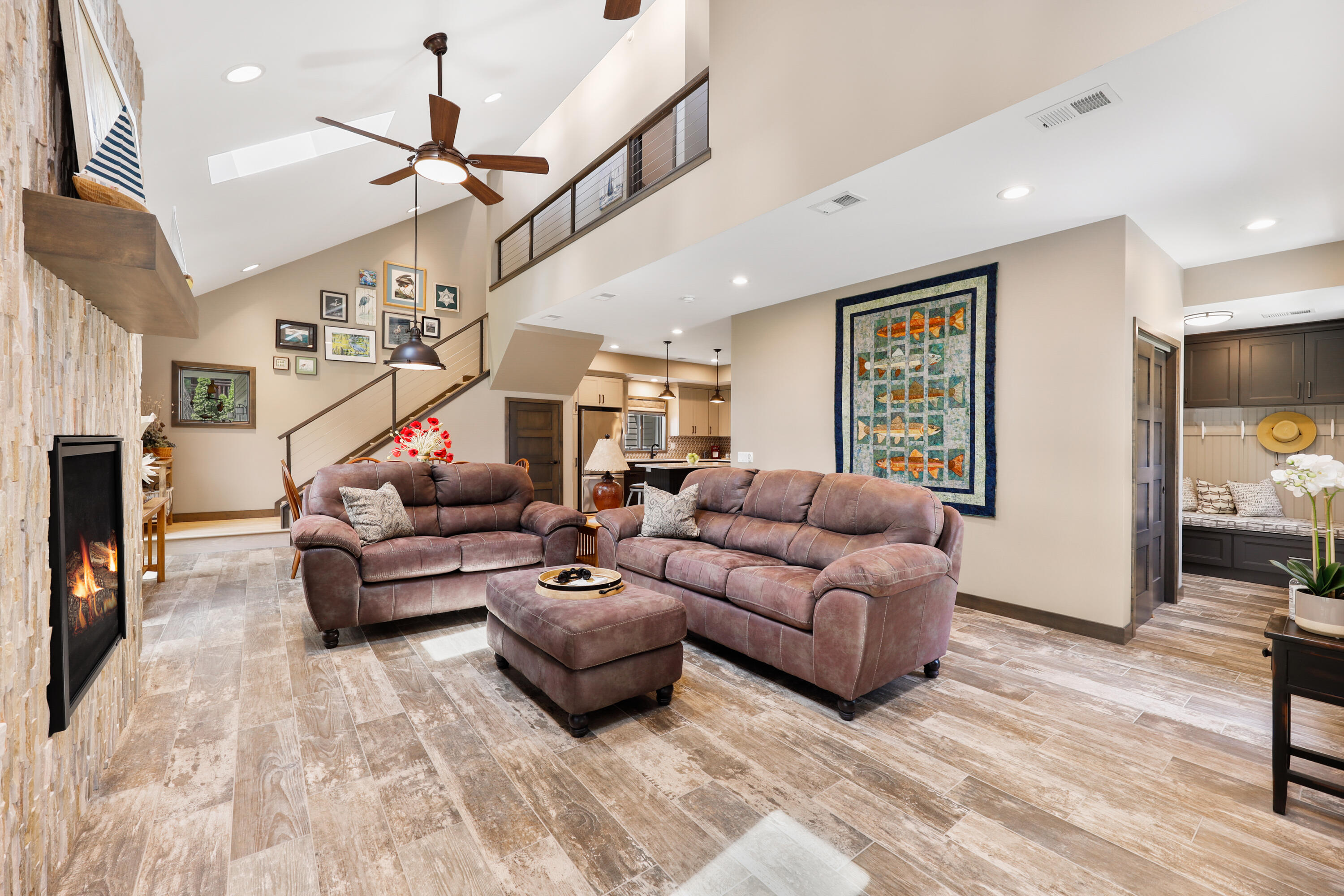 Wisconsin Lake Home for sale (MLS#: 1923066) at 2830  Tomahawk Ct, in Middleton, Wisconsin. (5 of 50)