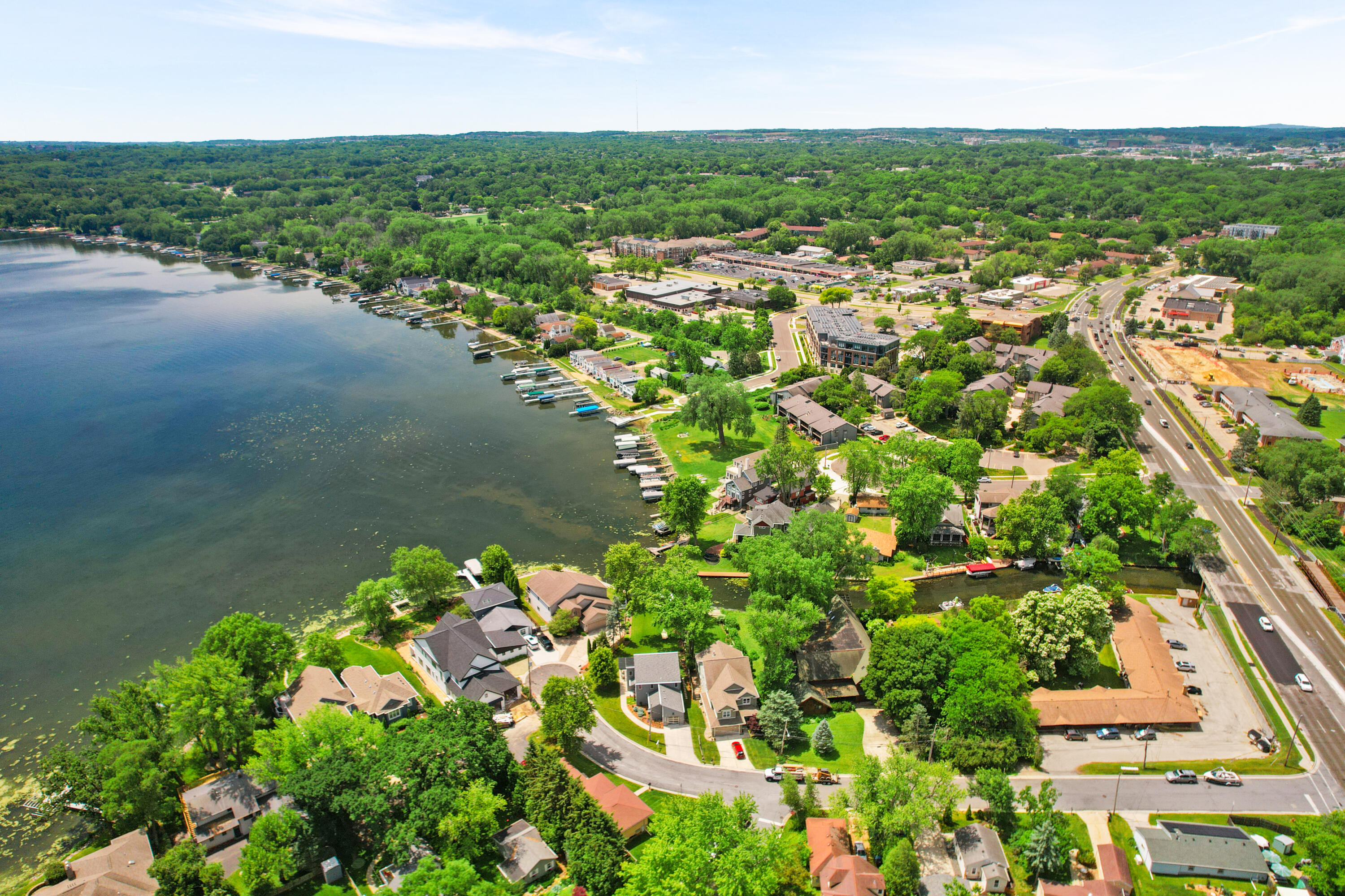 Wisconsin Lake Home for sale (MLS#: 1923066) at 2830  Tomahawk Ct, in Middleton, Wisconsin. (42 of 50)