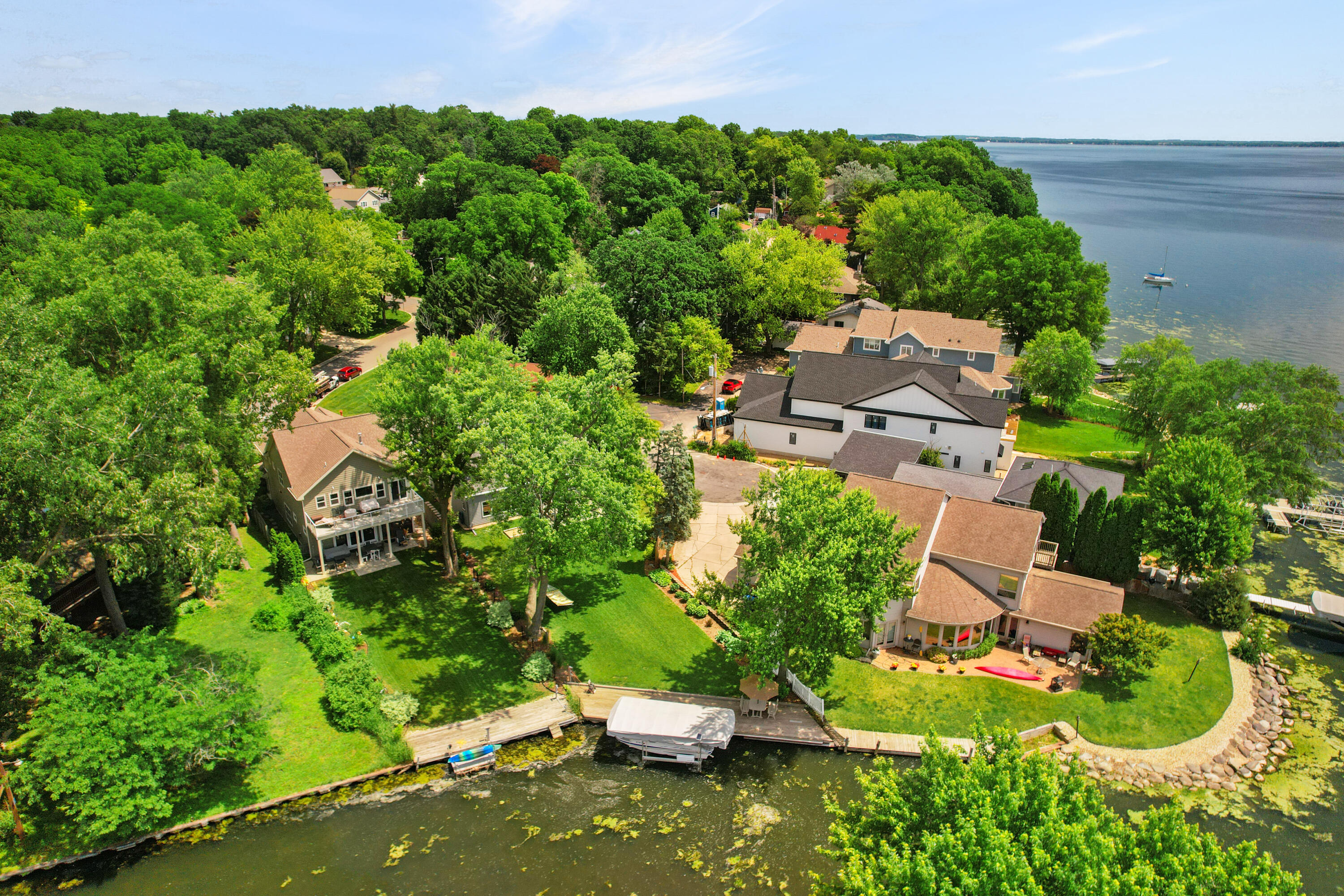 Wisconsin Lake Home for sale (MLS#: 1923066) at 2830  Tomahawk Ct, in Middleton, Wisconsin. (46 of 50)