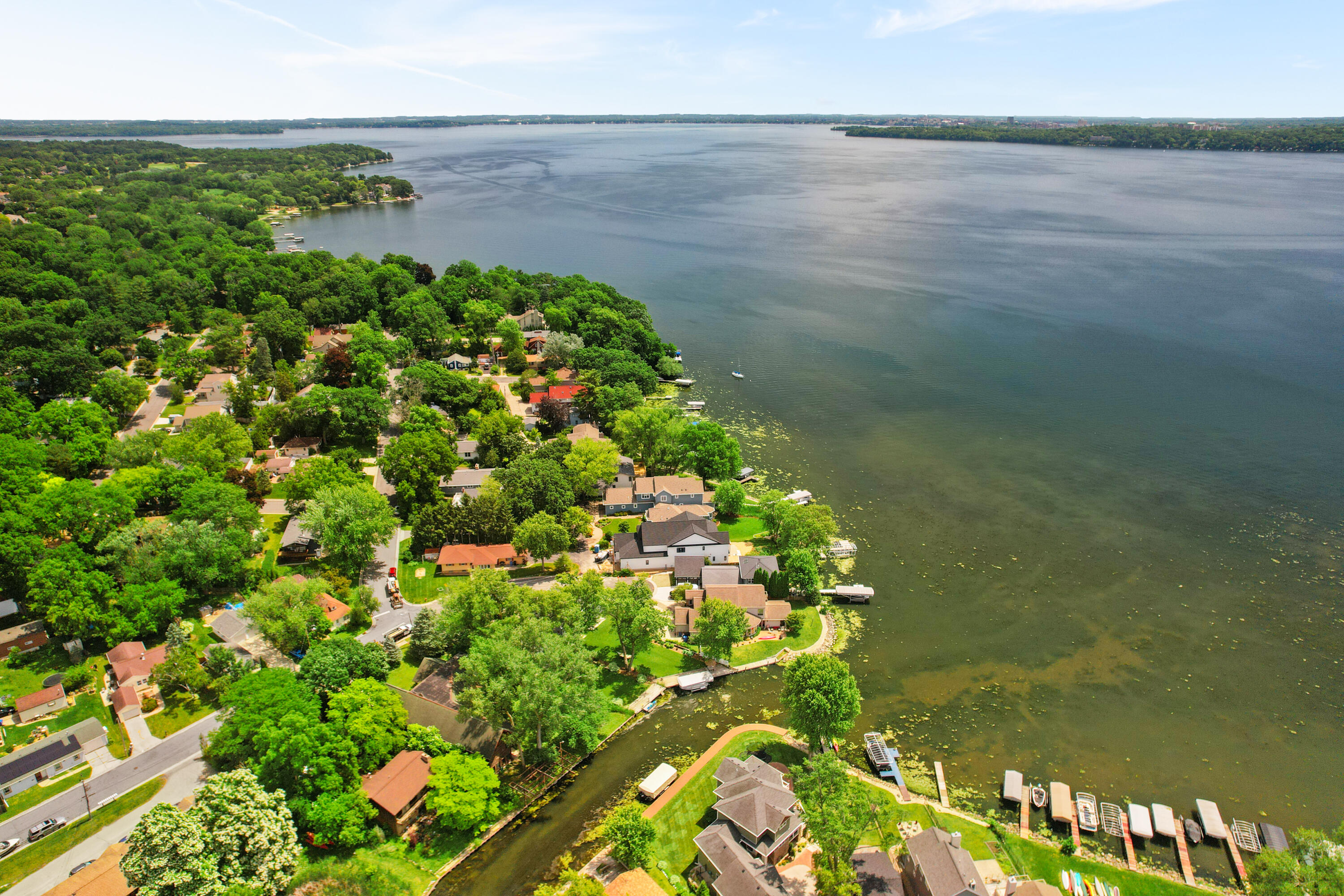 Wisconsin Lake Home for sale (MLS#: 1923066) at 2830  Tomahawk Ct, in Middleton, Wisconsin. (49 of 50)