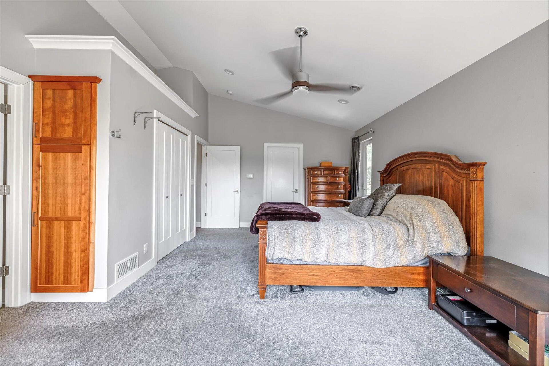 Wisconsin Lake Home for sale (MLS#: 1923174) at 1012 N Breens Bay Rd, in Summit, Wisconsin. (17 of 31)