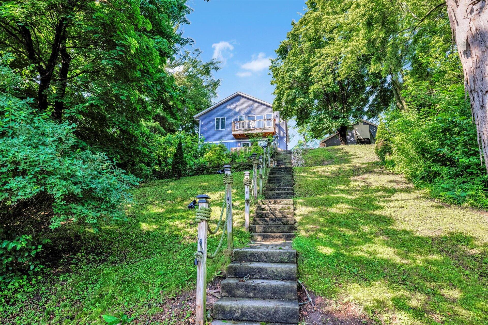 Wisconsin Lake Home for sale (MLS#: 1923174) at 1012 N Breens Bay Rd, in Summit, Wisconsin. (25 of 31)