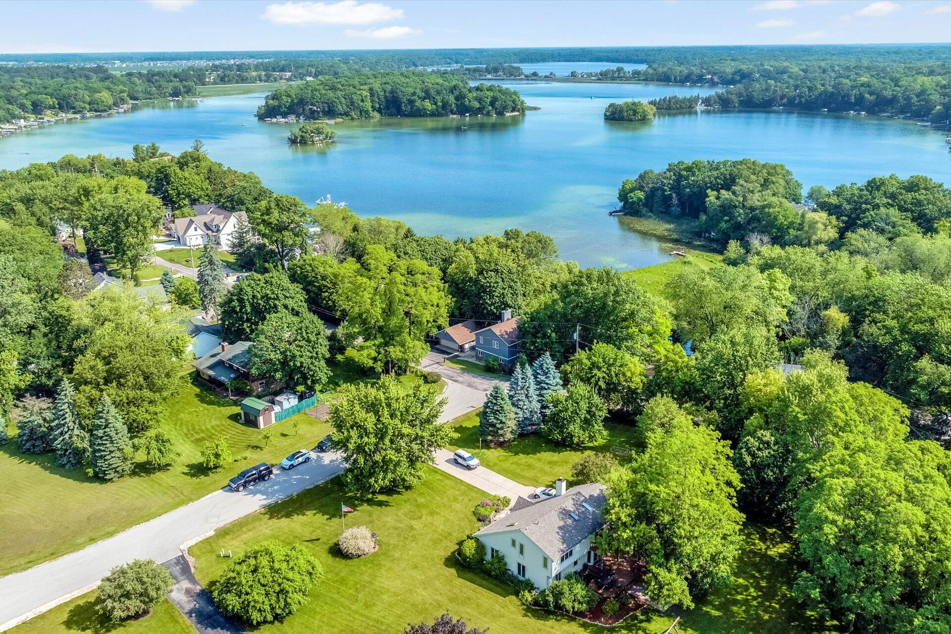 Wisconsin Lake Home for sale (MLS#: 1923174) at 1012 N Breens Bay Rd, in Summit, Wisconsin. (29 of 31)