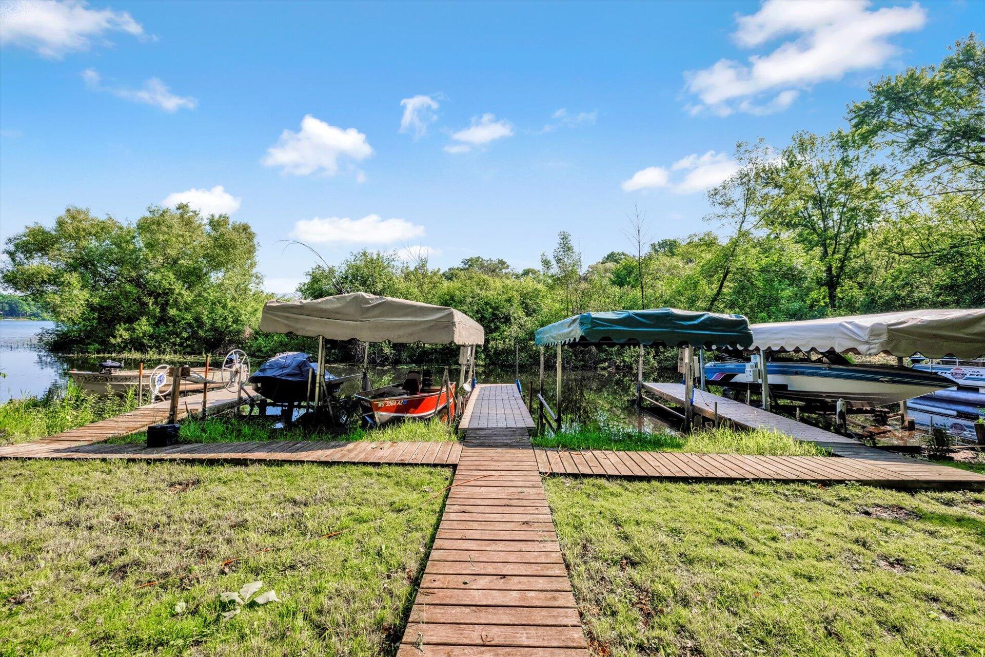 Wisconsin Lake Home for sale (MLS#: 1923174) at 1012 N Breens Bay Rd, in Summit, Wisconsin. (5 of 31)
