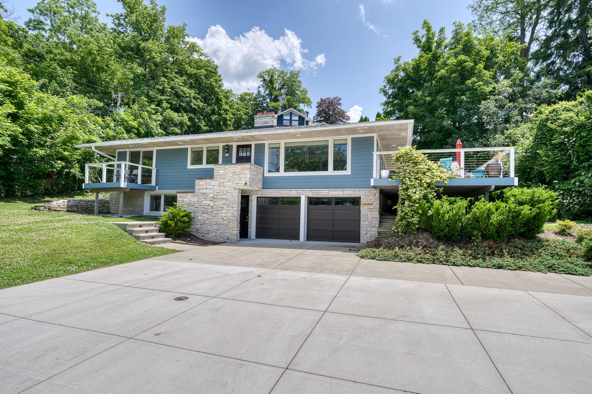 Wisconsin Lake Home for sale (MLS#: 1923261) at 915  Mariane Ter, in Lake Geneva, Wisconsin. (1 of 43)