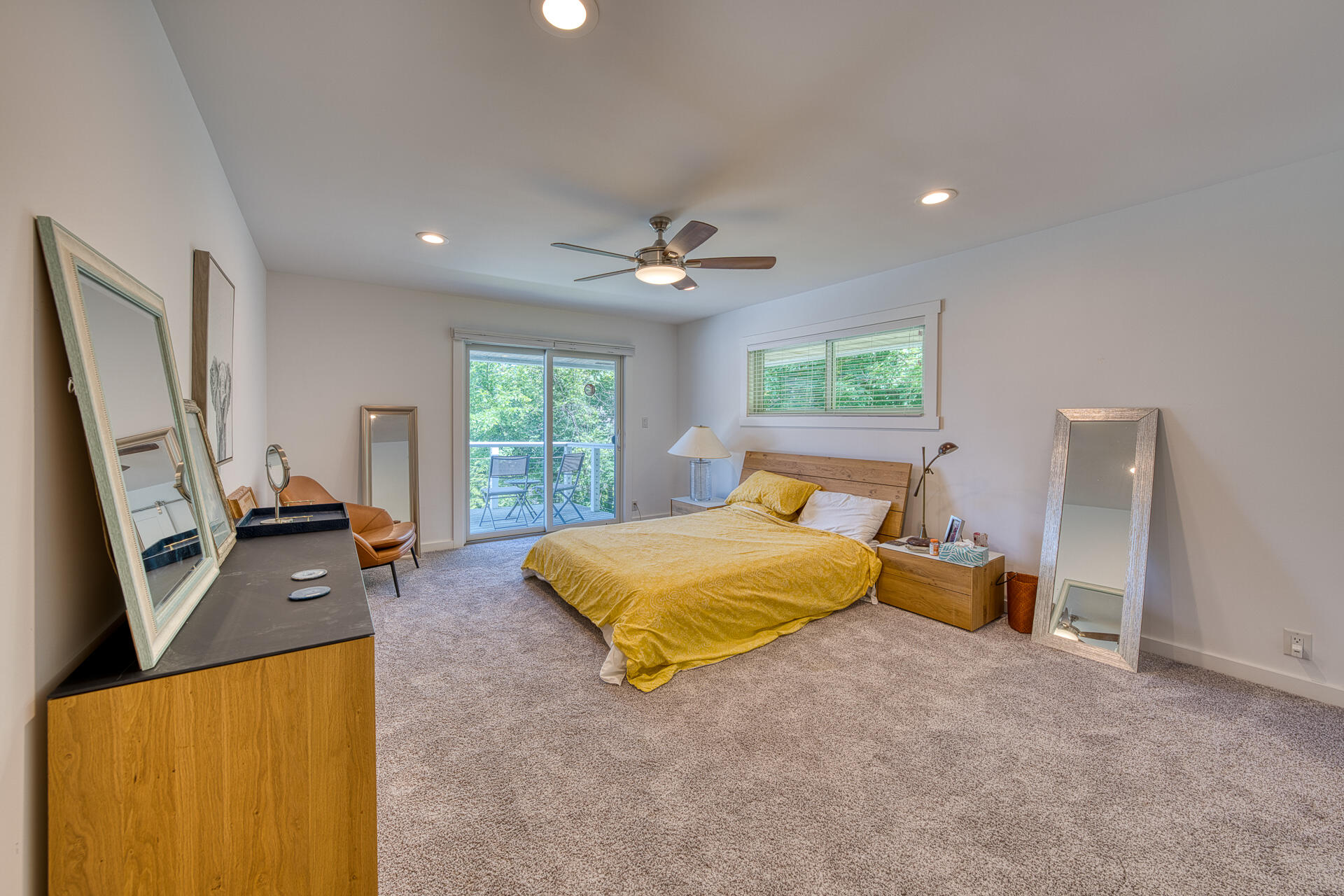 Wisconsin Lake Home for sale (MLS#: 1923261) at 915  Mariane Ter, in Lake Geneva, Wisconsin. (18 of 43)