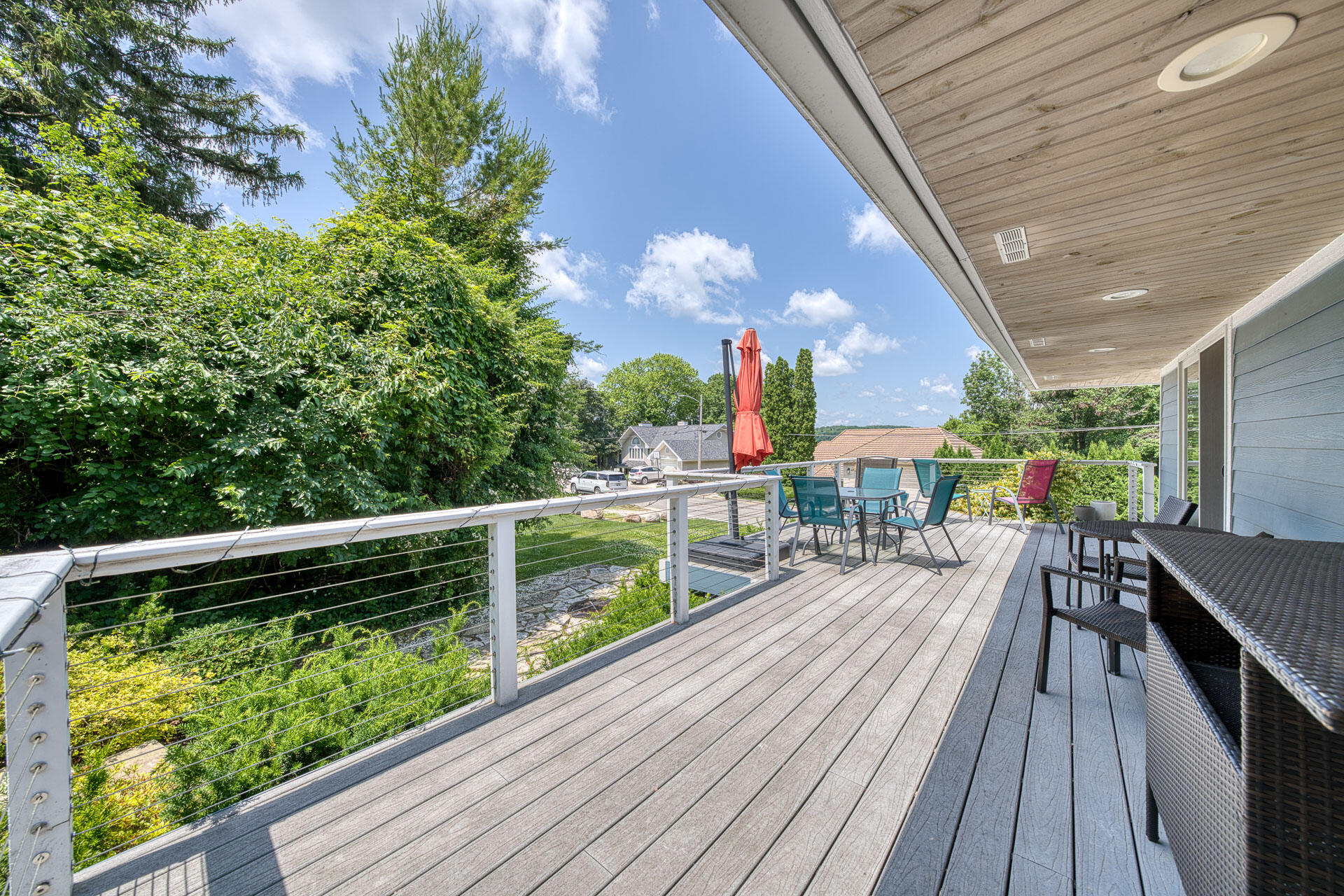 Wisconsin Lake Home for sale (MLS#: 1923261) at 915  Mariane Ter, in Lake Geneva, Wisconsin. (34 of 43)