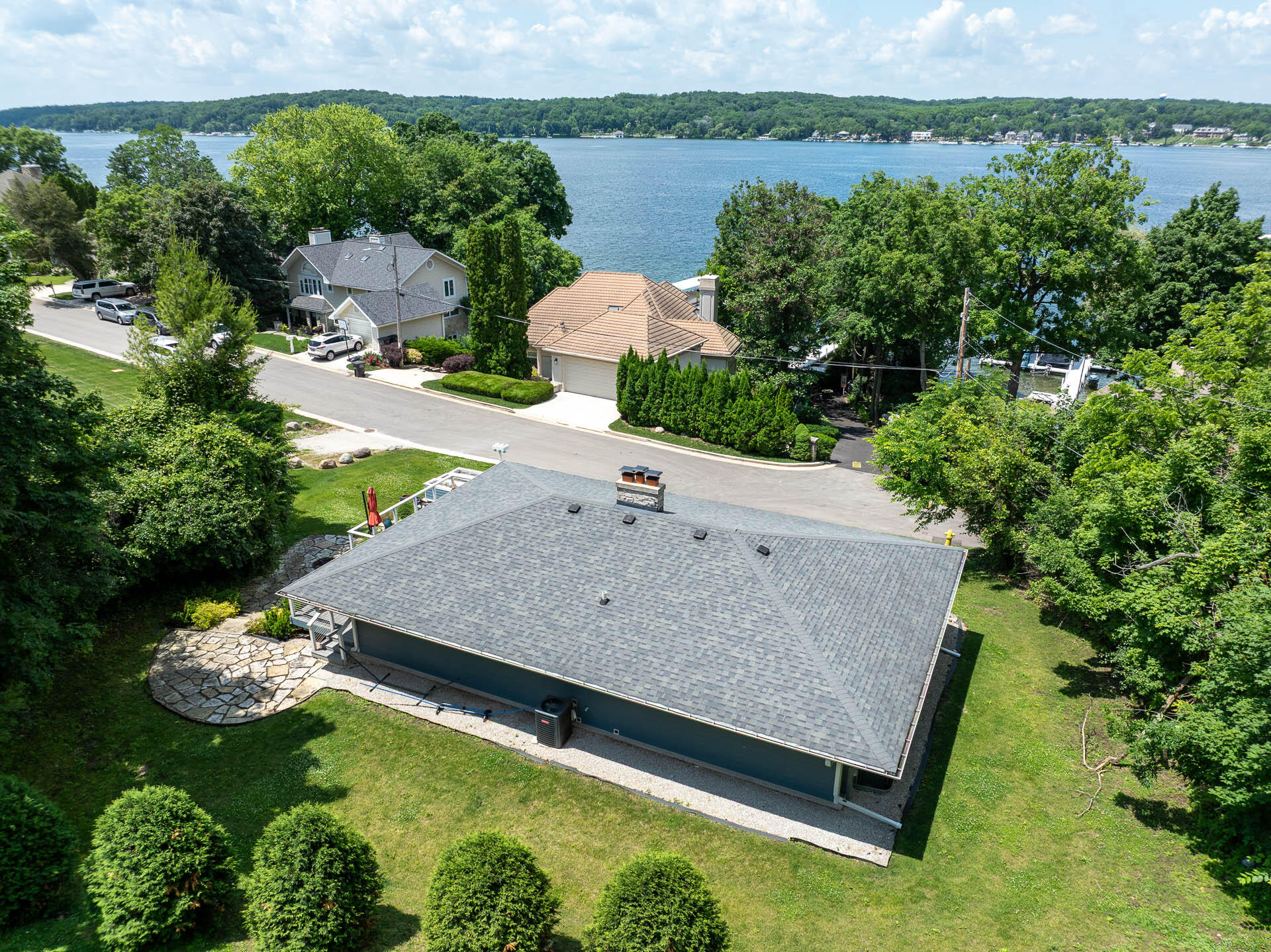 Wisconsin Lake Home for sale (MLS#: 1923261) at 915  Mariane Ter, in Lake Geneva, Wisconsin. (42 of 43)