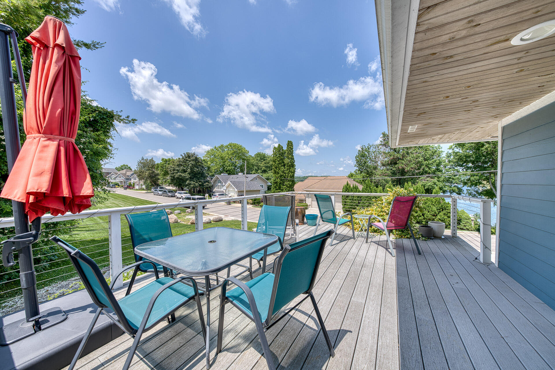 Wisconsin Lake Home for sale (MLS#: 1923261) at 915  Mariane Ter, in Lake Geneva, Wisconsin. (10 of 43)
