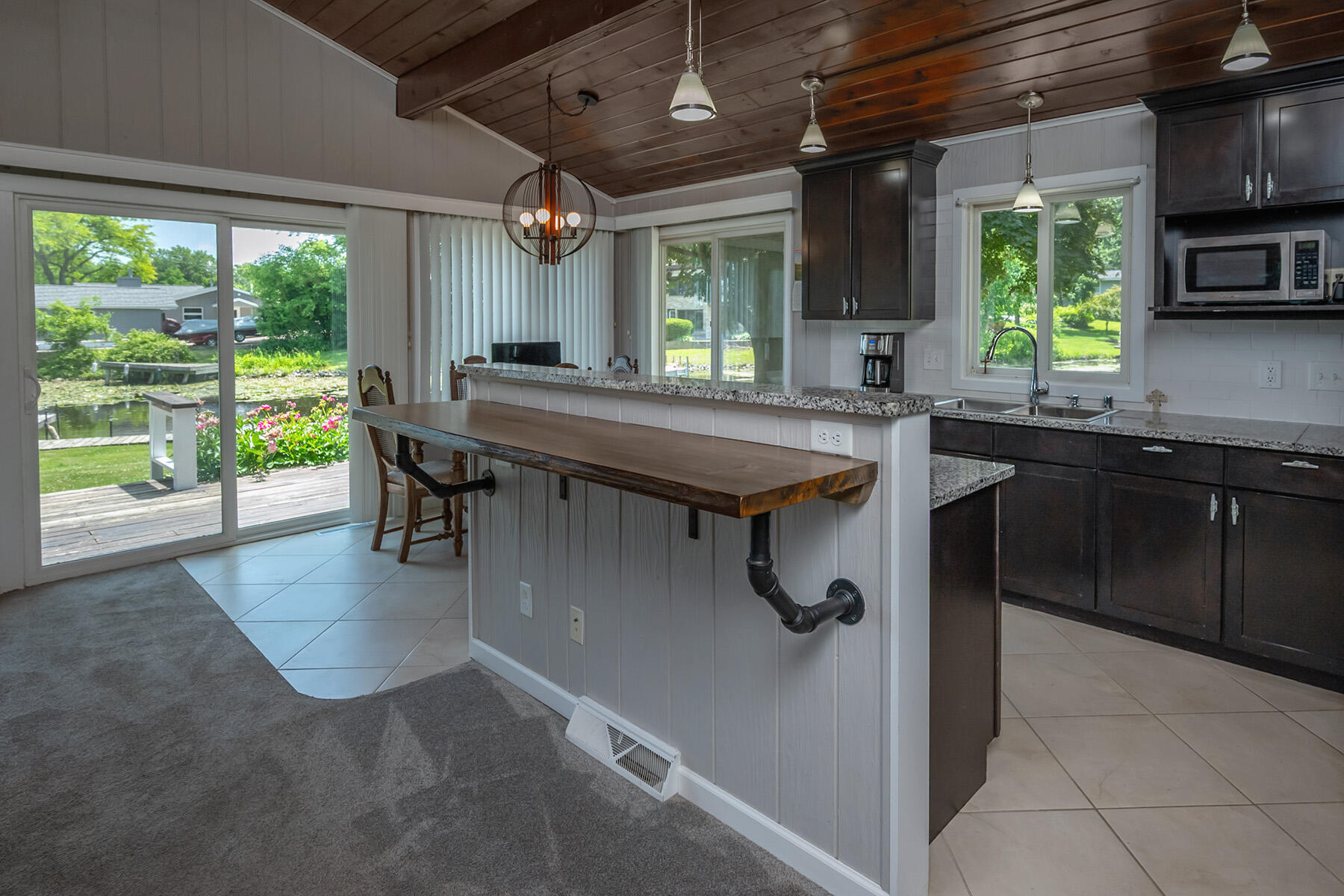 Wisconsin Lake Home for sale (MLS#: 1923292) at 299  Shore Dr, in Palmyra, Wisconsin. (14 of 31)