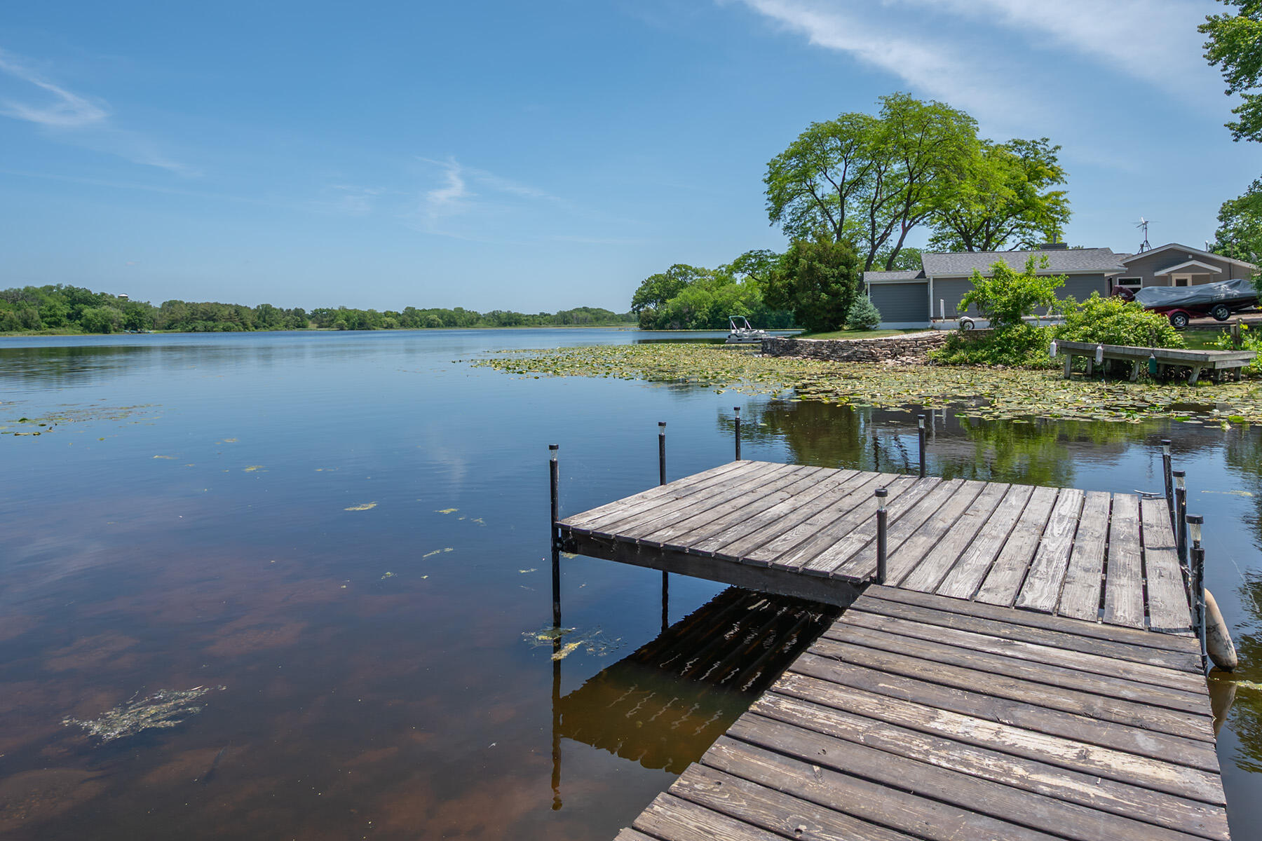 Wisconsin Lake Home for sale (MLS#: 1923292) at 299  Shore Dr, in Palmyra, Wisconsin. (3 of 31)