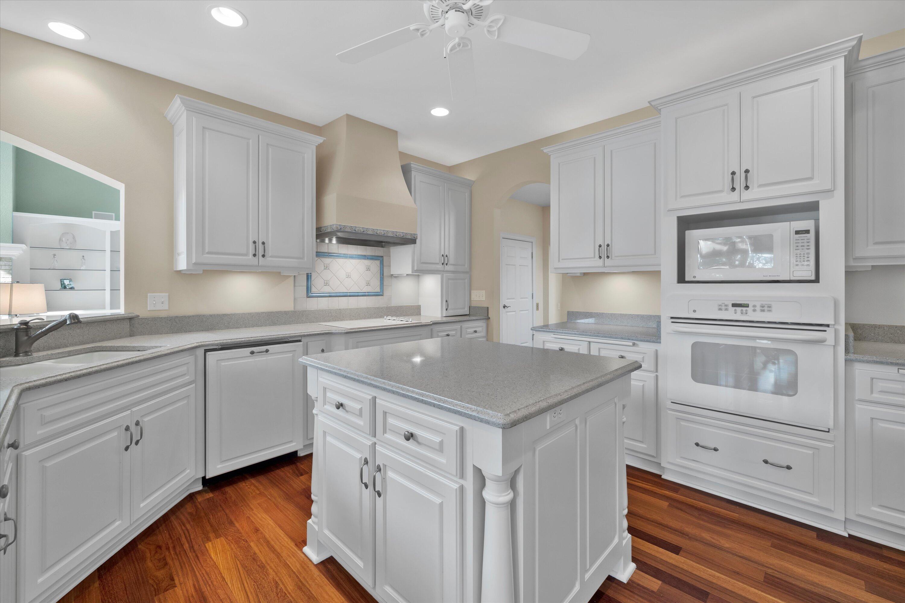 Wisconsin Lake Home for sale (MLS#: 1923323) at 5337  Quaas Dr, in West Bend, Wisconsin. (27 of 85)