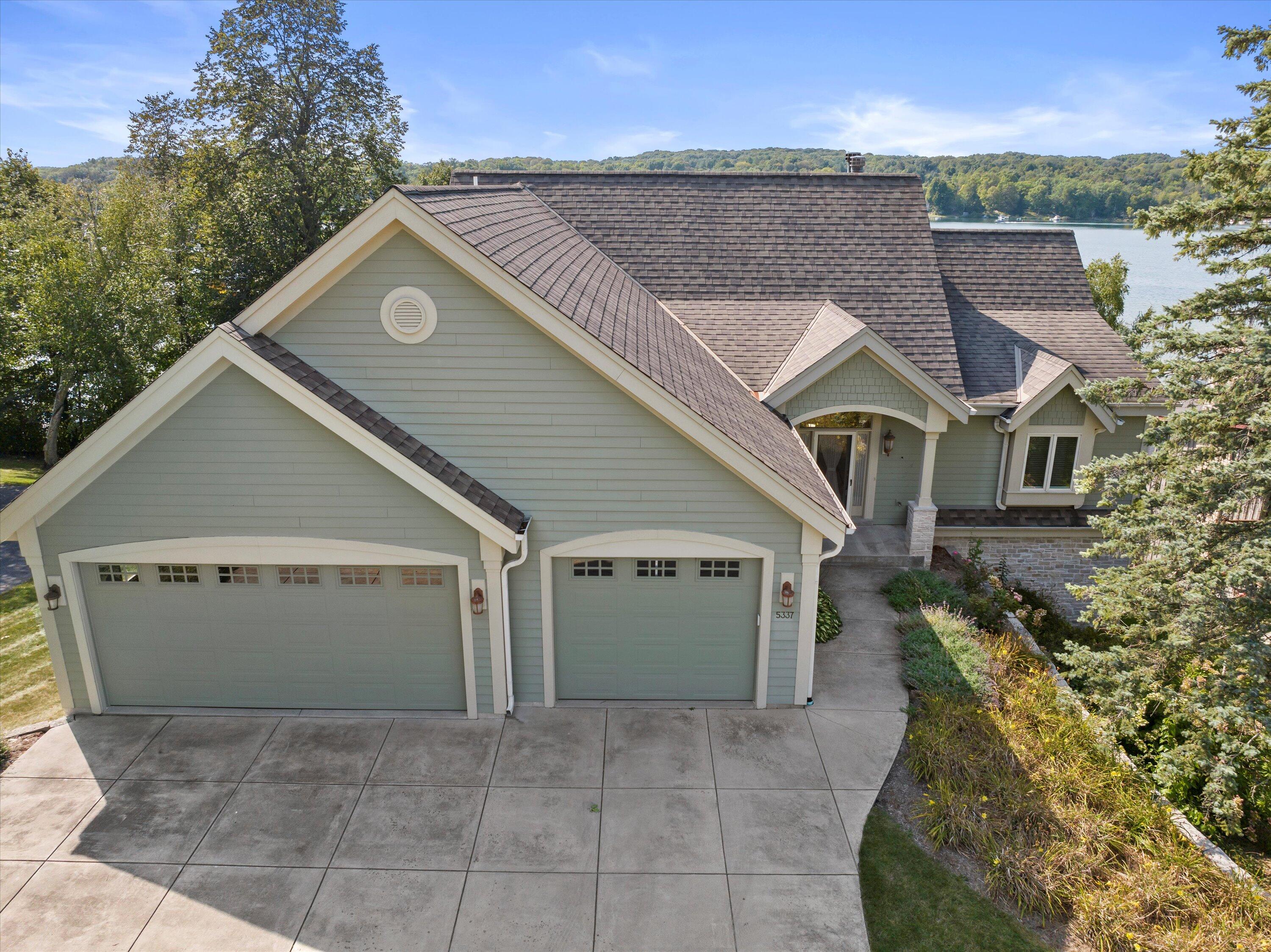 Wisconsin Lake Home for sale (MLS#: 1923323) at 5337  Quaas Dr, in West Bend, Wisconsin. (45 of 85)