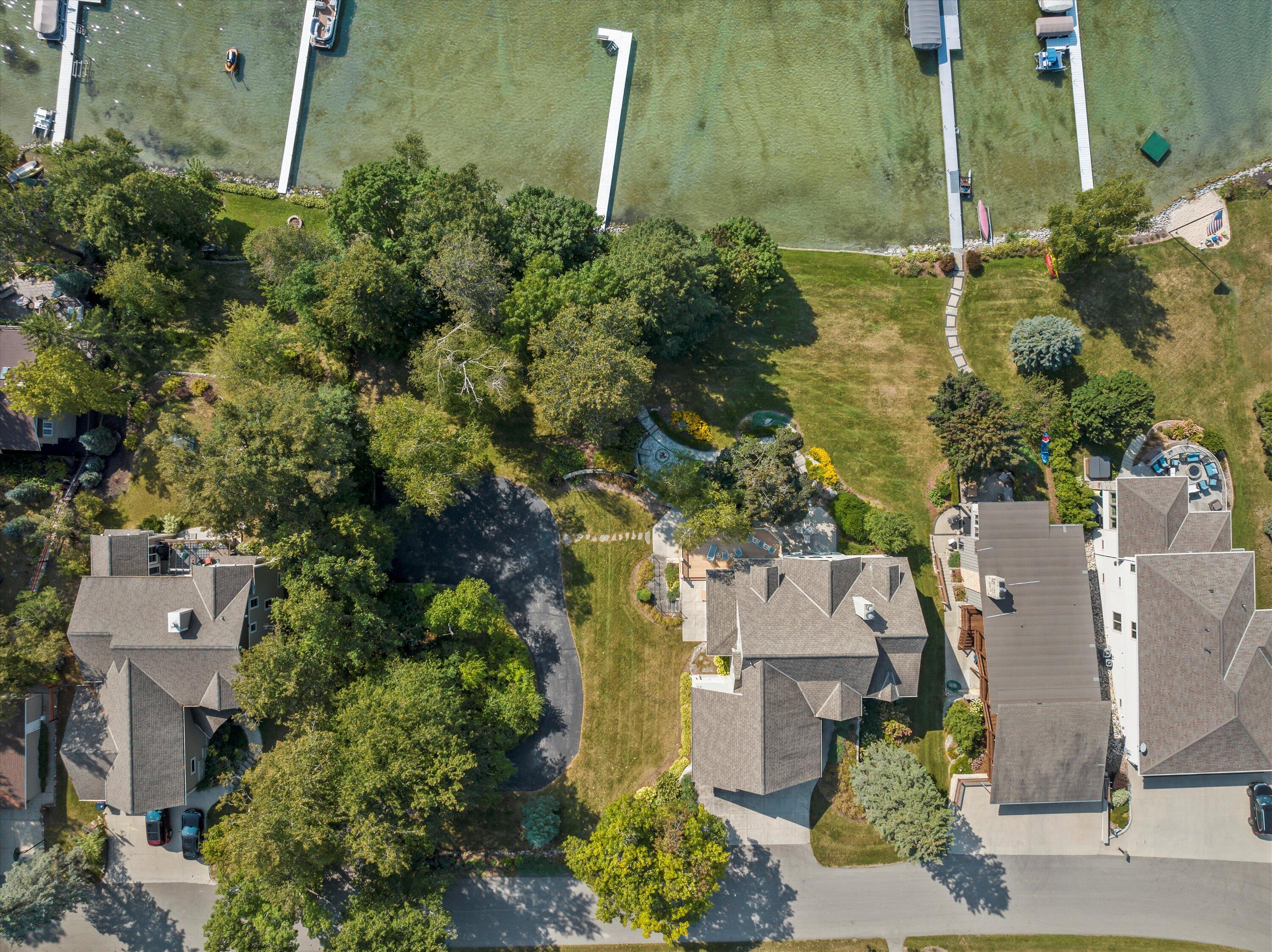 Wisconsin Lake Home for sale (MLS#: 1923323) at 5337  Quaas Dr, in West Bend, Wisconsin. (6 of 85)