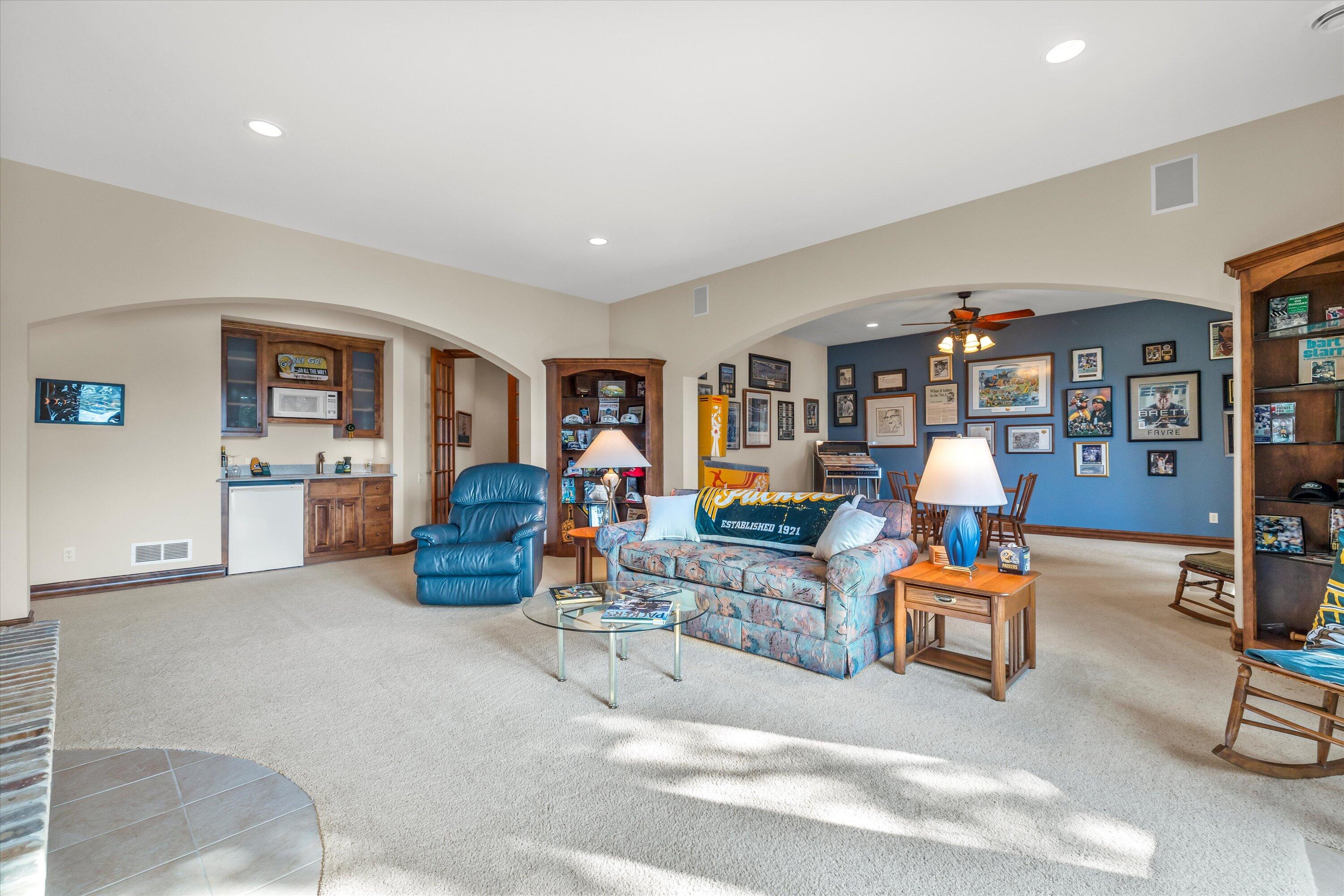 Wisconsin Lake Home for sale (MLS#: 1923323) at 5337  Quaas Dr, in West Bend, Wisconsin. (60 of 85)