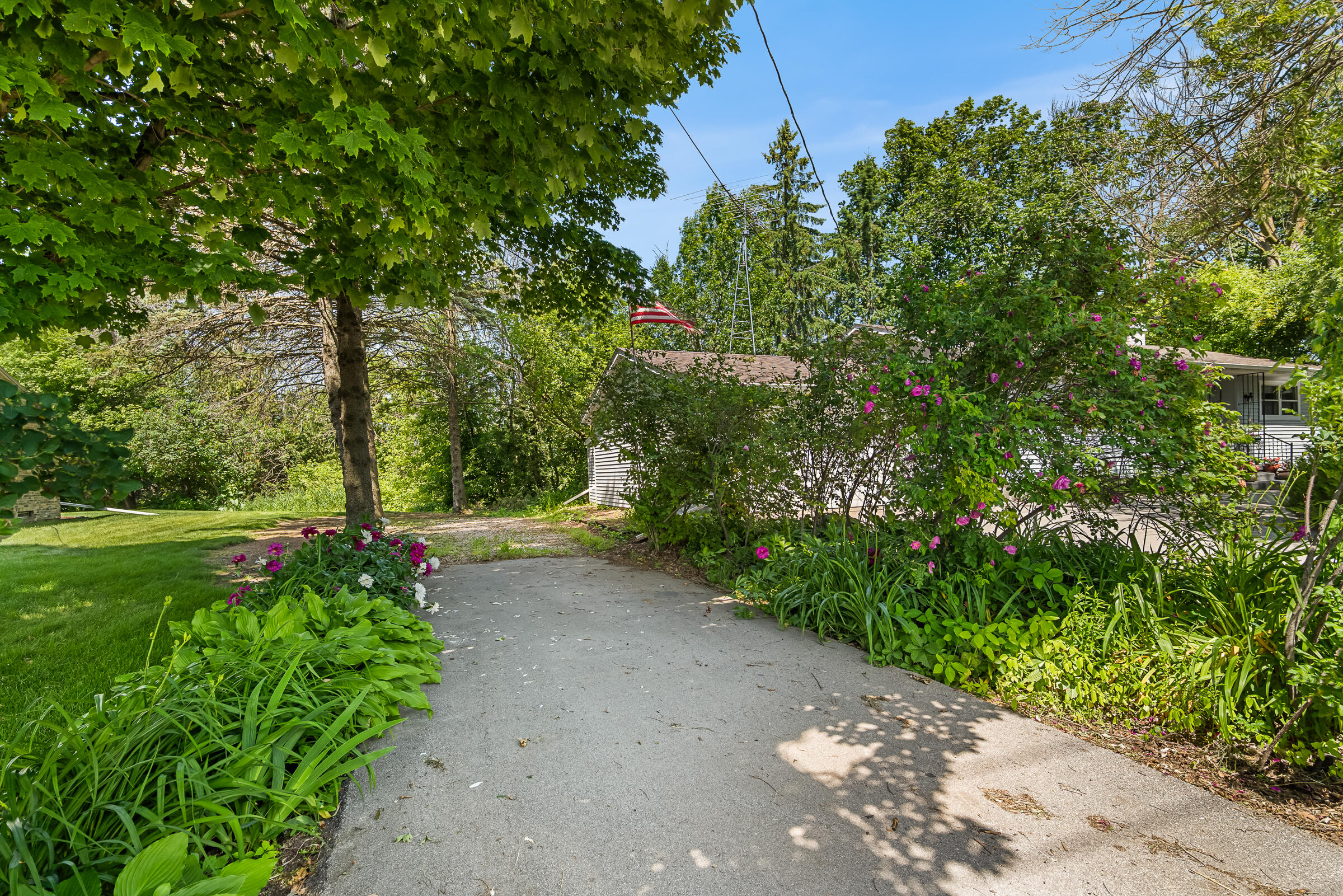 Wisconsin Lake Home for sale (MLS#: 1923330) at 1202 N Rapids Rd, in Manitowoc, Wisconsin. (26 of 35)
