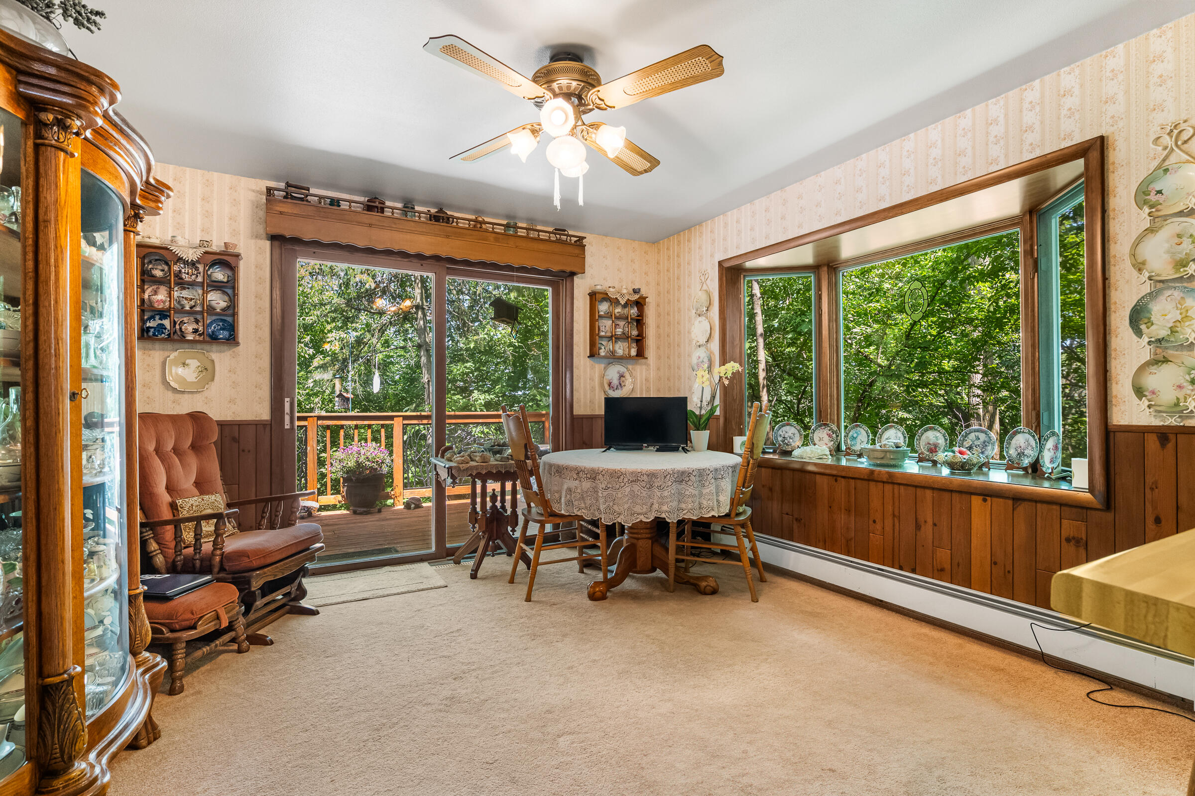 Wisconsin Lake Home for sale (MLS#: 1923330) at 1202 N Rapids Rd, in Manitowoc, Wisconsin. (7 of 35)