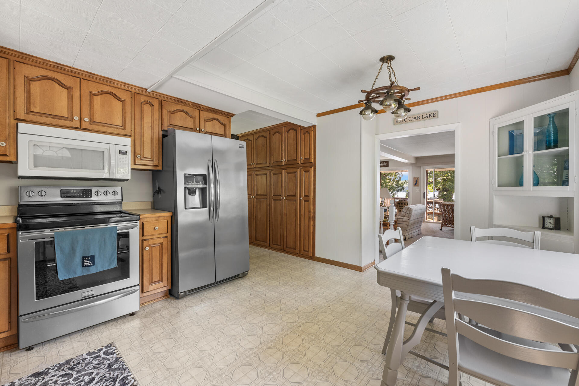 Wisconsin Lake Home for sale (MLS#: 1923334) at 5324  Boettcher Dr 5322, in West Bend, Wisconsin. (15 of 38)