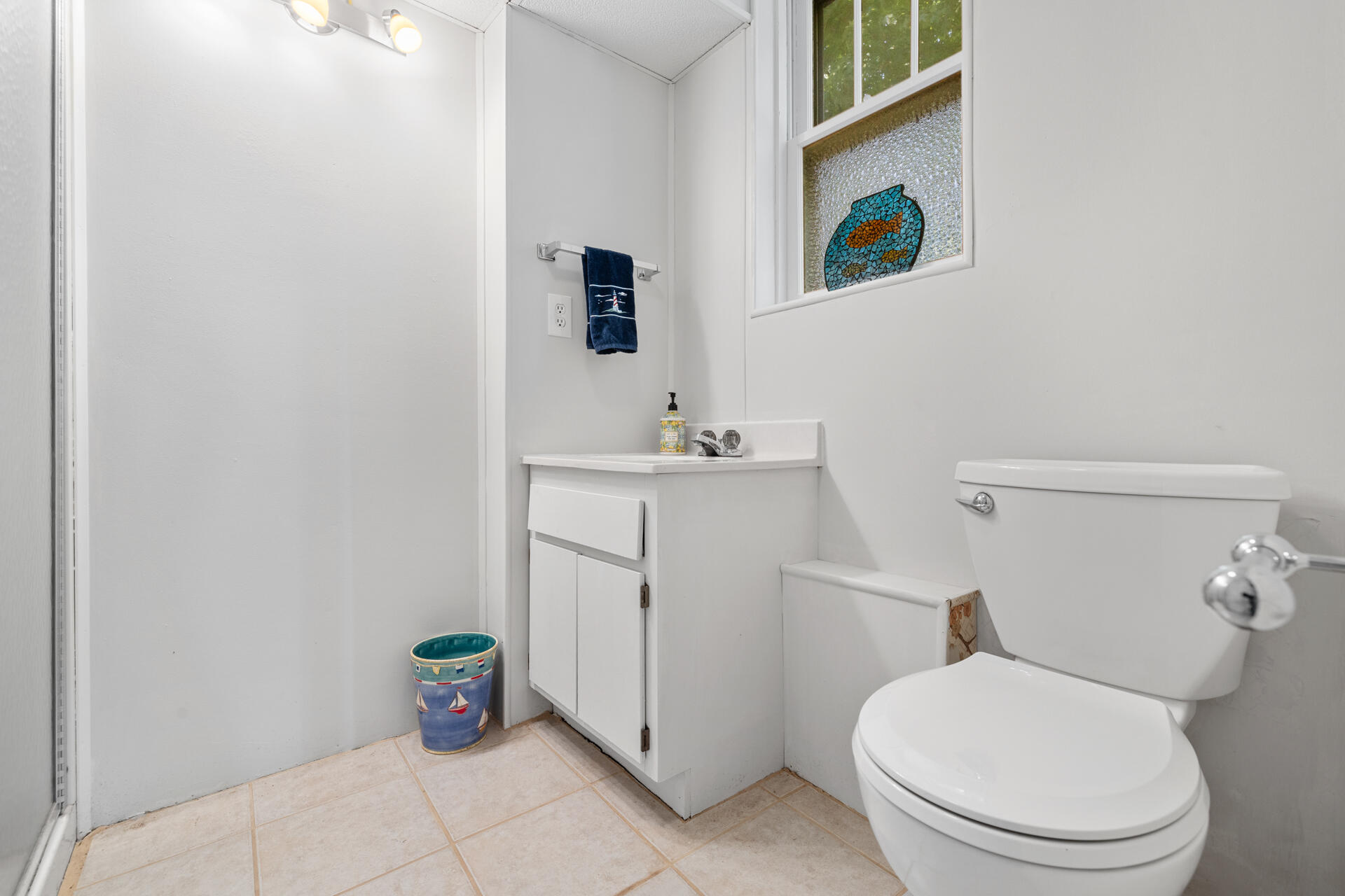 Wisconsin Lake Home for sale (MLS#: 1923334) at 5324  Boettcher Dr 5322, in West Bend, Wisconsin. (27 of 38)