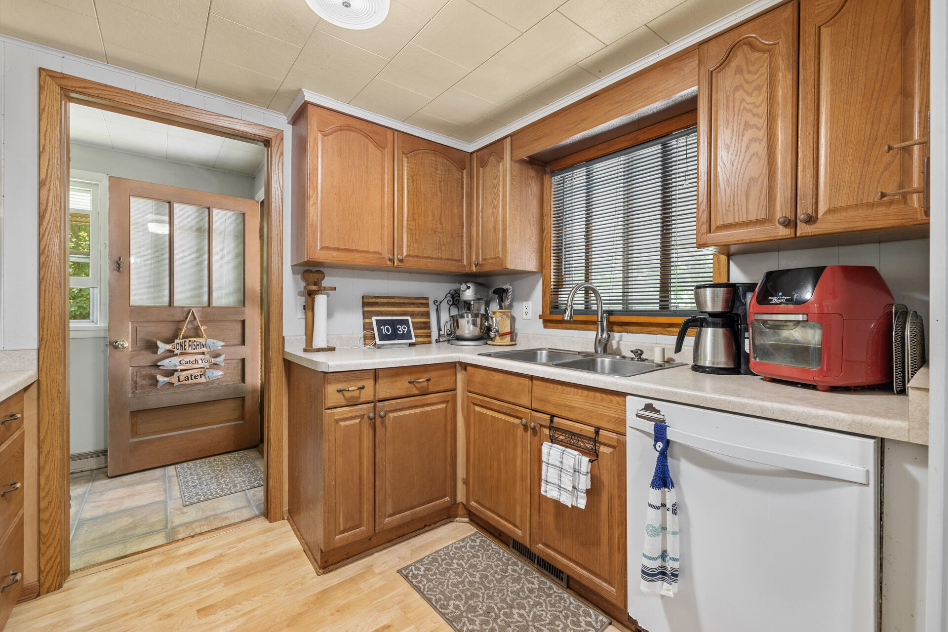 Wisconsin Lake Home for sale (MLS#: 1923334) at 5324  Boettcher Dr 5322, in West Bend, Wisconsin. (34 of 38)