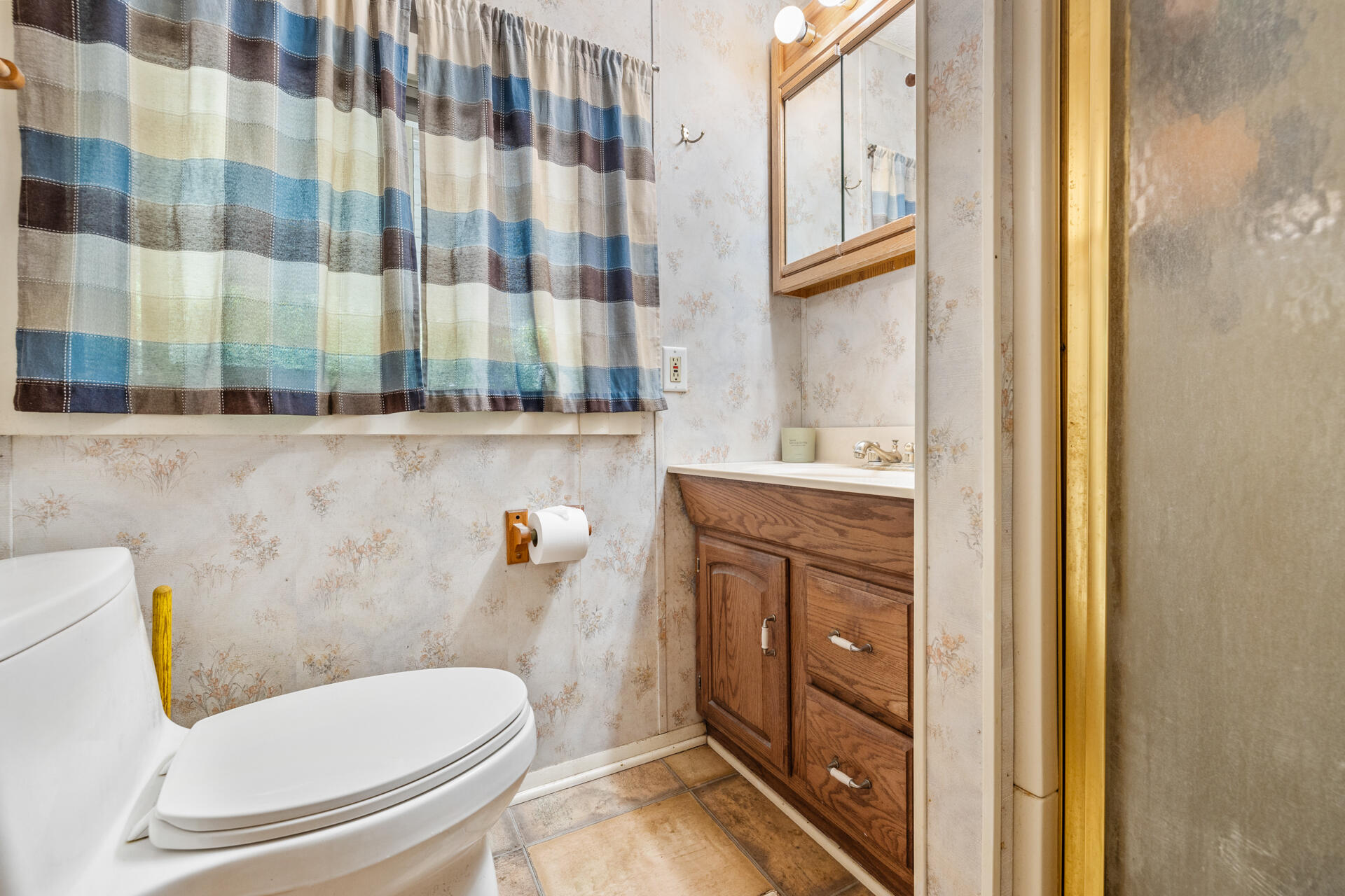 Wisconsin Lake Home for sale (MLS#: 1923334) at 5324  Boettcher Dr 5322, in West Bend, Wisconsin. (38 of 38)