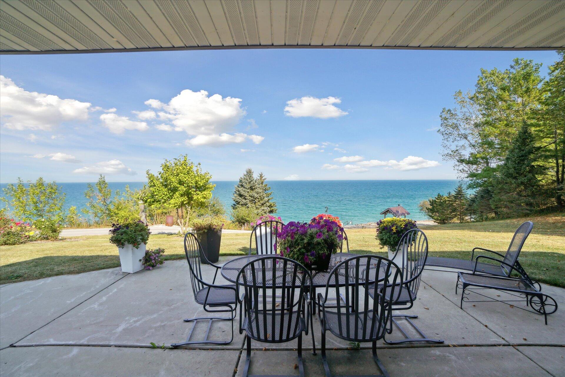 Wisconsin Lake Home for sale (MLS#: 1923420) at 7001  Novak Rd, in Caledonia, Wisconsin. (2 of 88)