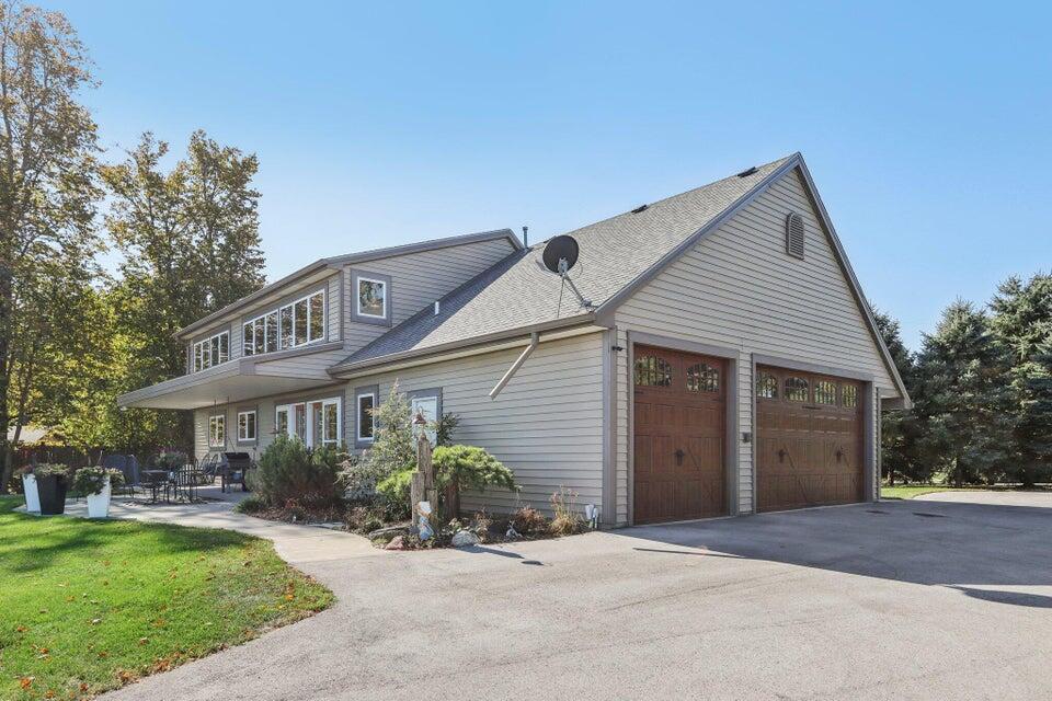Wisconsin Lake Home for sale (MLS#: 1923420) at 7001  Novak Rd, in Caledonia, Wisconsin. (3 of 88)