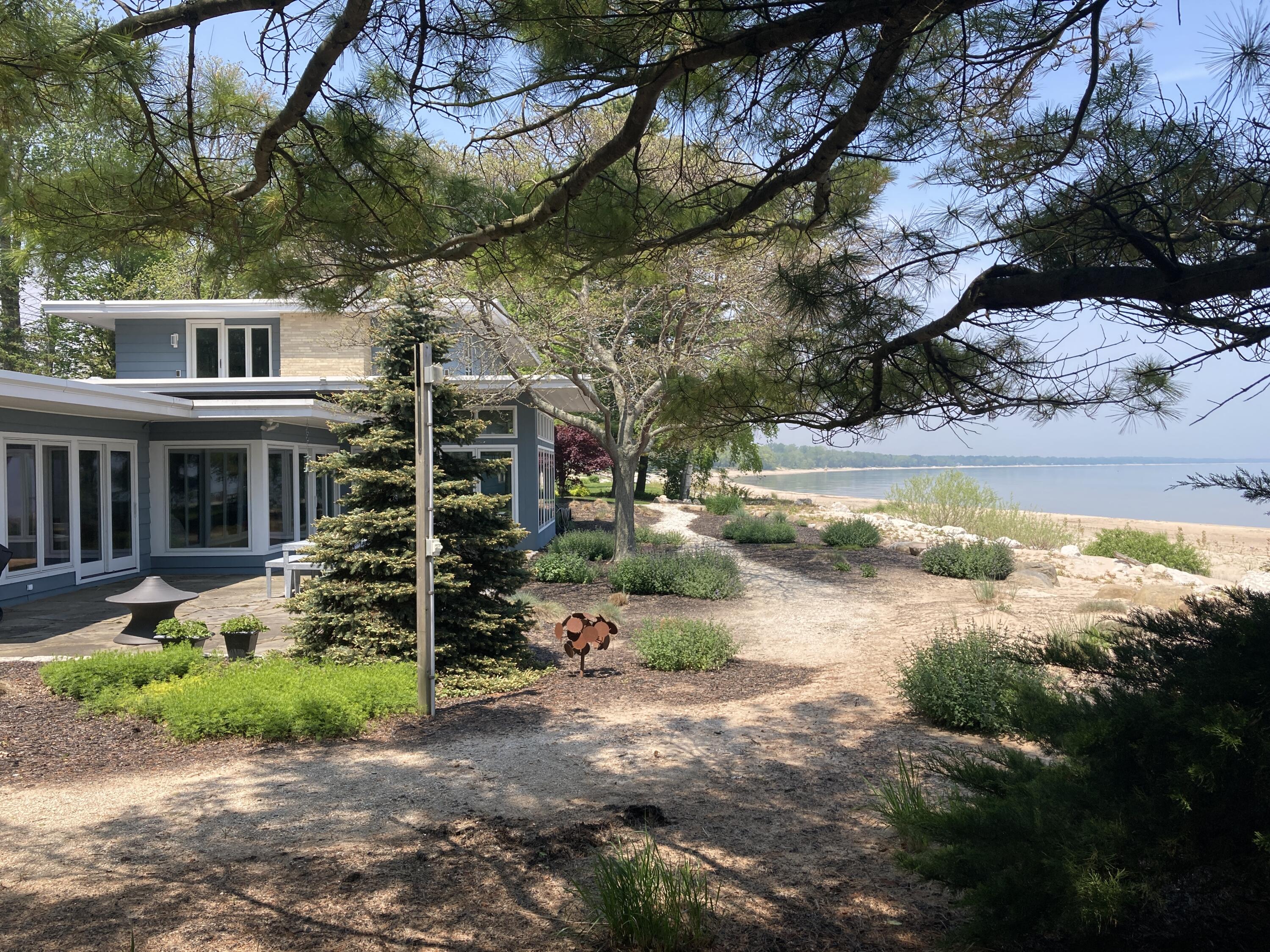 Wisconsin Lake Home for sale (MLS#: 1923503) at N155  Surfside Dr, in Holland, Wisconsin. (2 of 25)