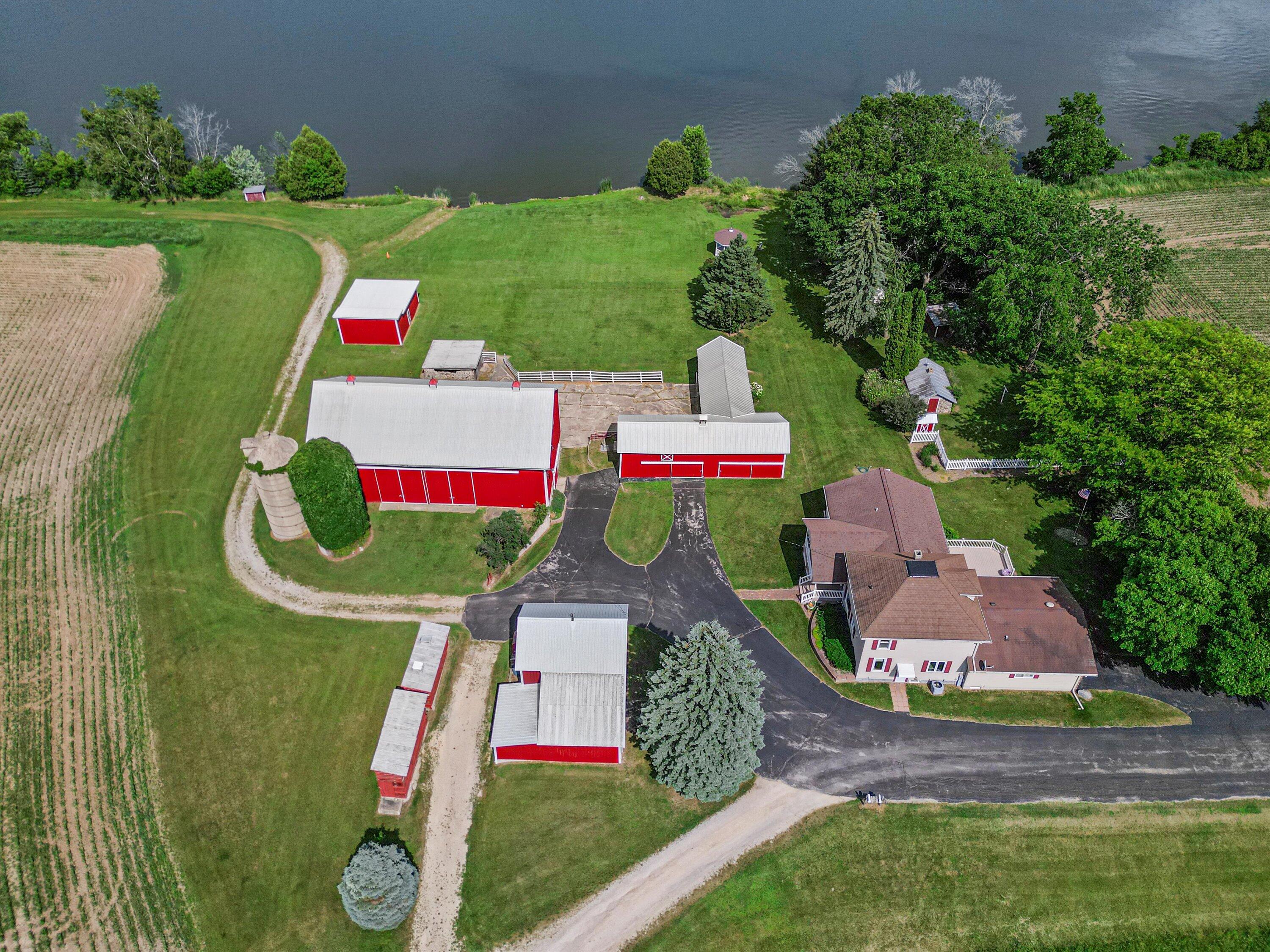 Wisconsin Lake Home for sale (MLS#: 1923707) at N4554  Lakeview Rd, in Hustisford, Wisconsin. (16 of 79)
