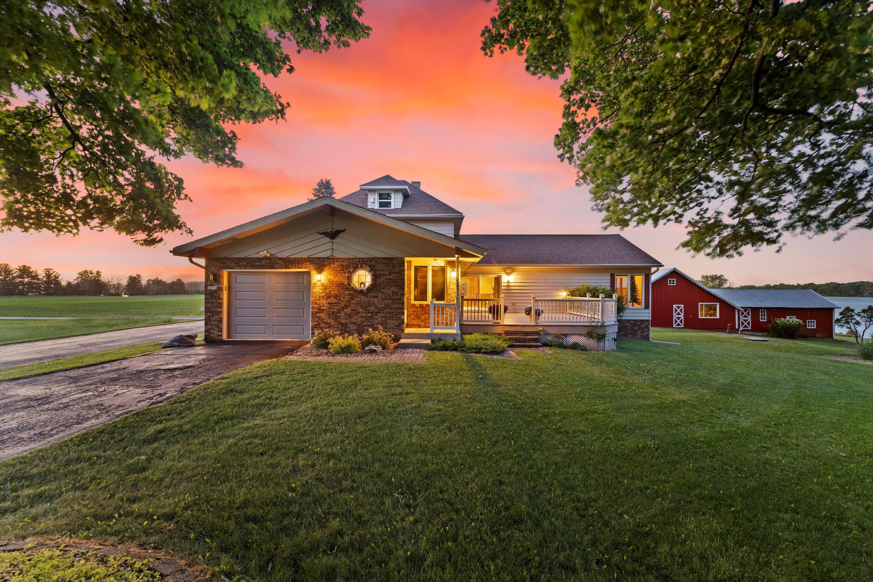 Wisconsin Lake Home for sale (MLS#: 1923707) at N4554  Lakeview Rd, in Hustisford, Wisconsin. (17 of 79)