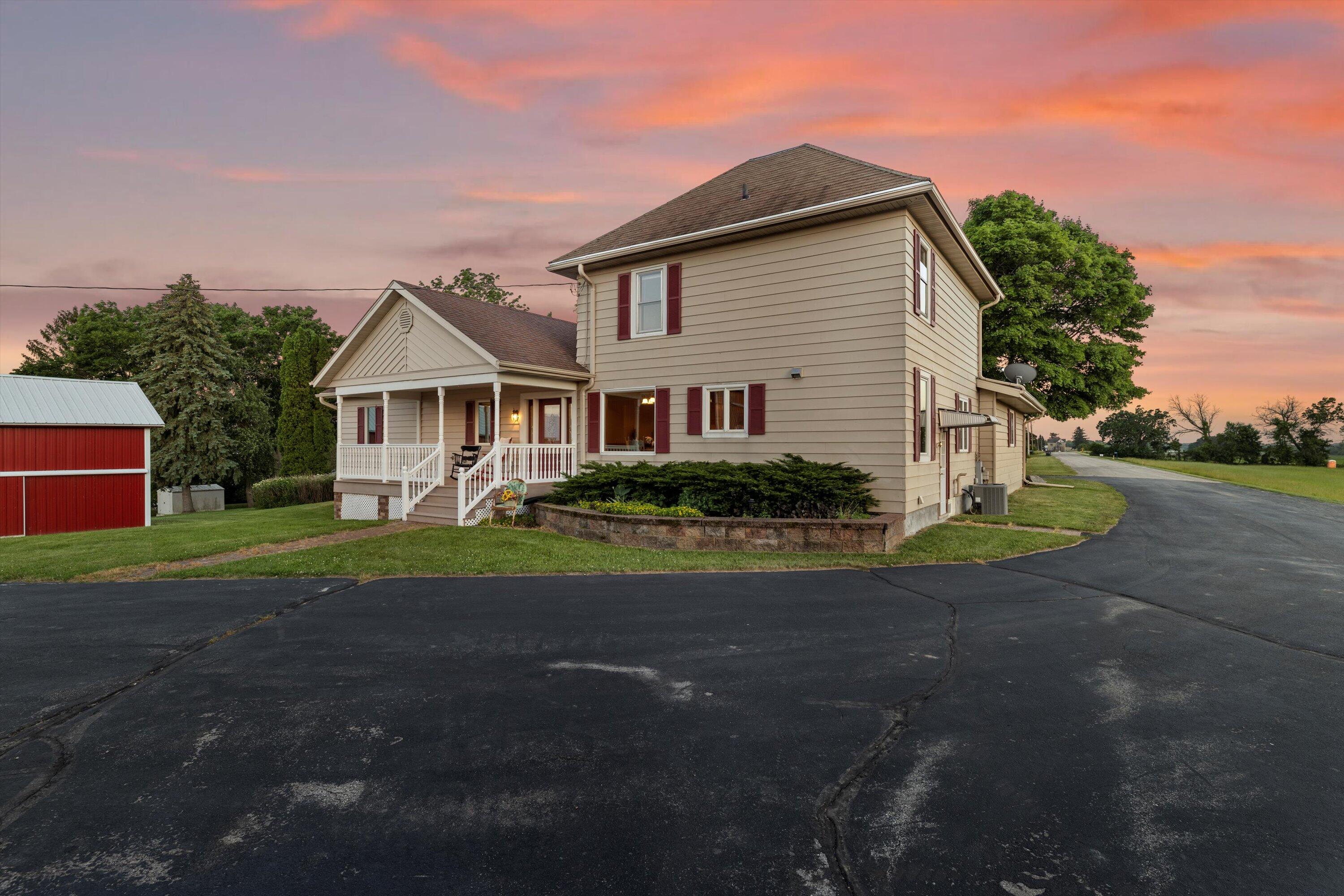 Wisconsin Lake Home for sale (MLS#: 1923707) at N4554  Lakeview Rd, in Hustisford, Wisconsin. (18 of 79)