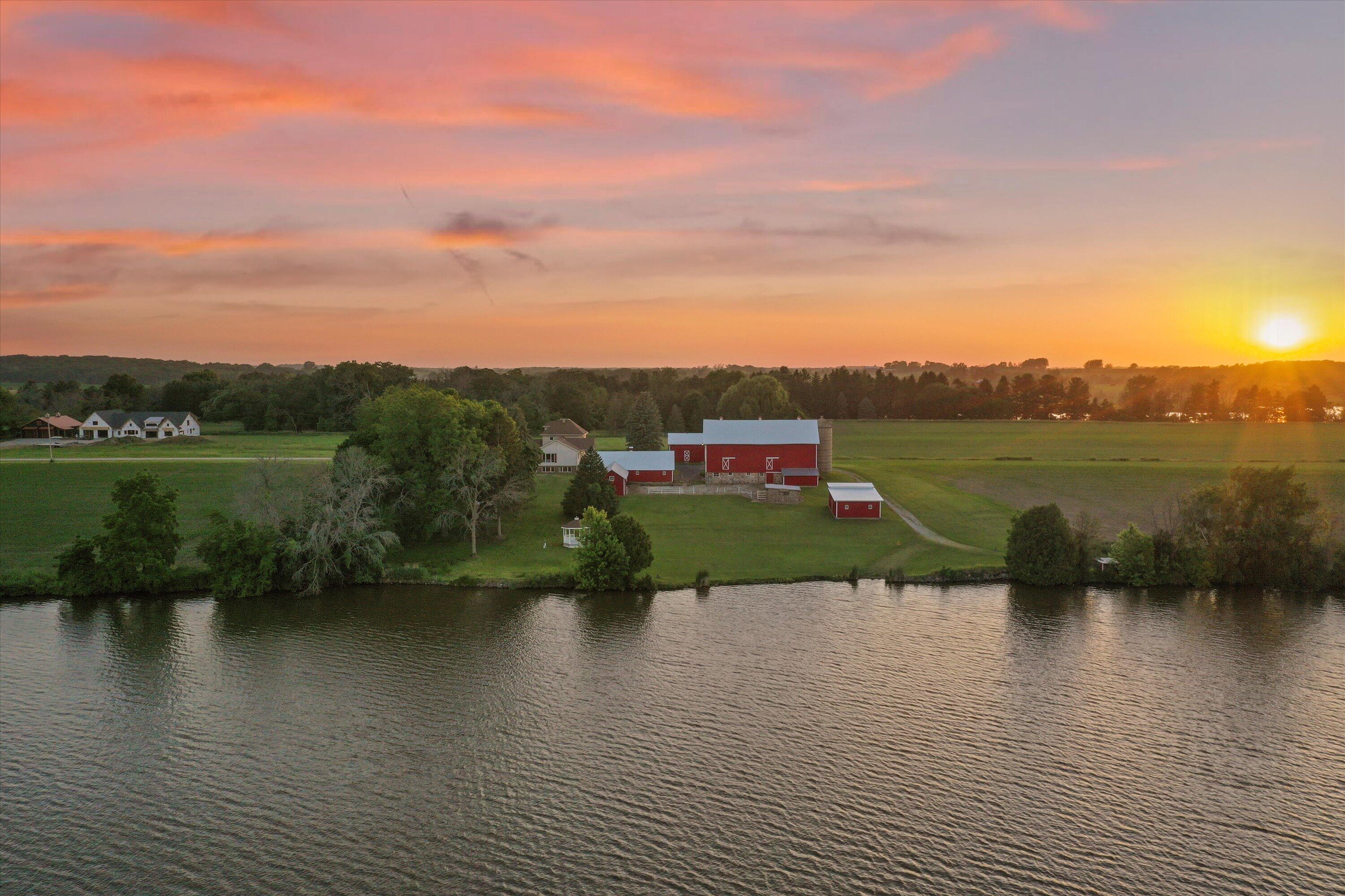 Wisconsin Lake Home for sale (MLS#: 1923707) at N4554  Lakeview Rd, in Hustisford, Wisconsin. (4 of 79)