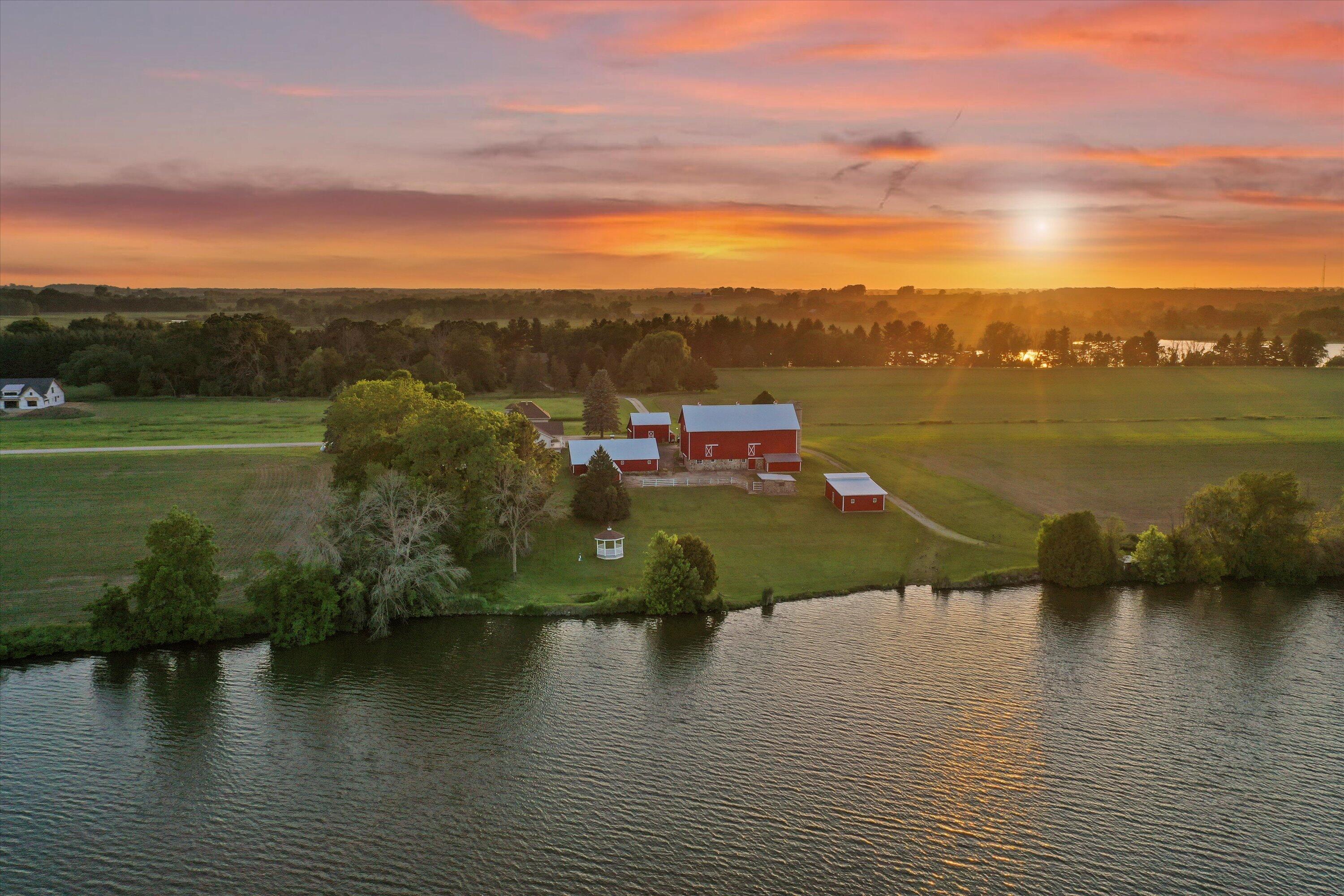 Wisconsin Lake Home for sale (MLS#: 1923707) at N4554  Lakeview Rd, in Hustisford, Wisconsin. (8 of 79)