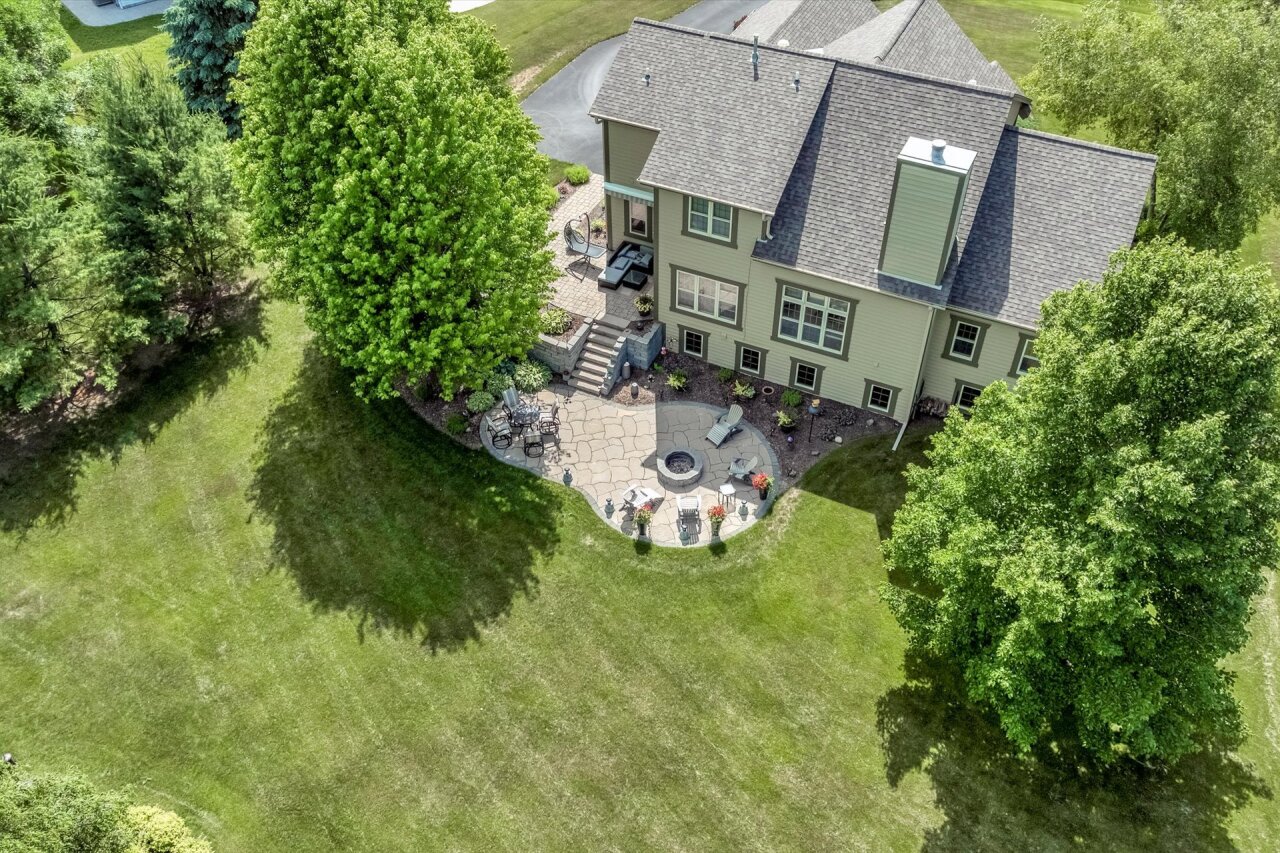 Wisconsin Lake Home for sale (MLS#: 1923732) at 440 E Red Pine Cir, in Dousman, Wisconsin. (2 of 30)