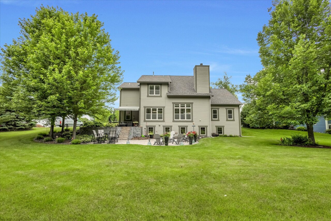 Wisconsin Lake Home for sale (MLS#: 1923732) at 440 E Red Pine Cir, in Dousman, Wisconsin. (29 of 30)