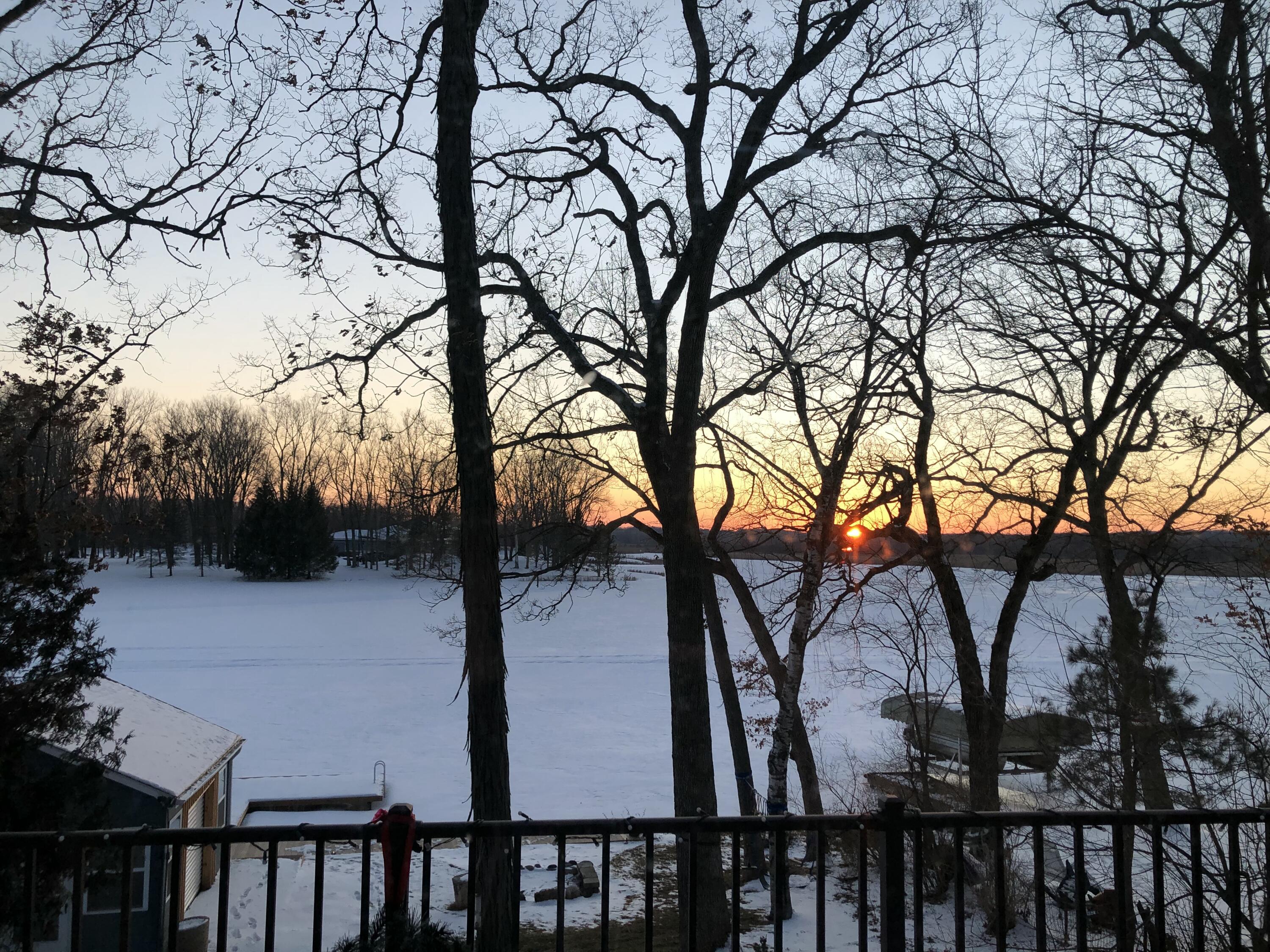 Wisconsin Lake Home for sale (MLS#: 1923736) at S107W34898 S Shore Dr, in Eagle, Wisconsin. (28 of 35)