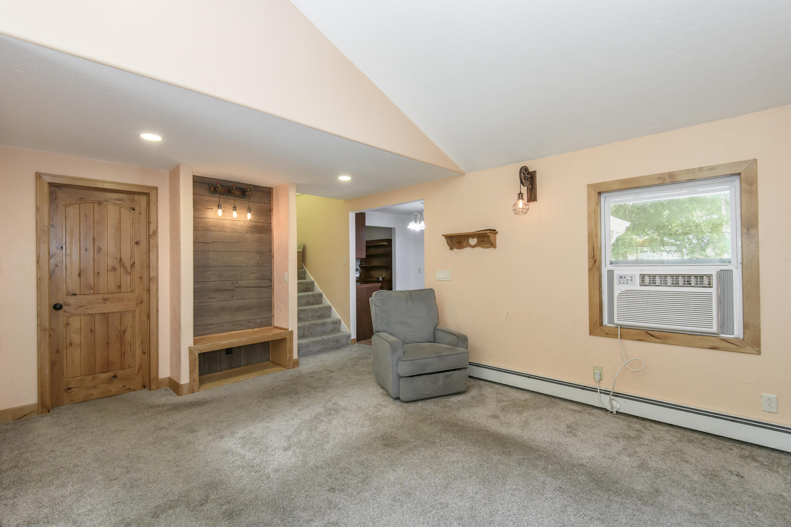 Wisconsin Lake Home for sale (MLS#: 1923742) at W378S5089 W Pretty Lake Rd, in Ottawa, Wisconsin. (12 of 62)