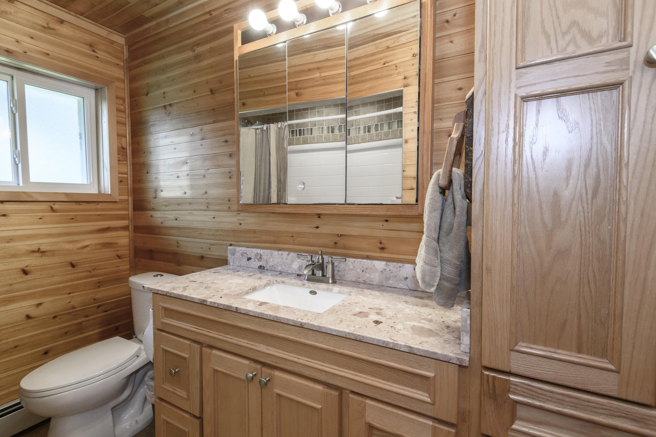 Wisconsin Lake Home for sale (MLS#: 1923742) at W378S5089 W Pretty Lake Rd, in Ottawa, Wisconsin. (23 of 62)