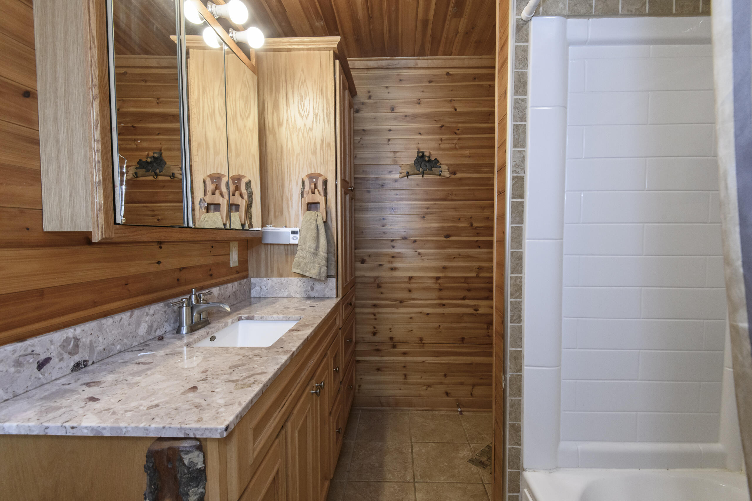 Wisconsin Lake Home for sale (MLS#: 1923742) at W378S5089 W Pretty Lake Rd, in Ottawa, Wisconsin. (24 of 62)