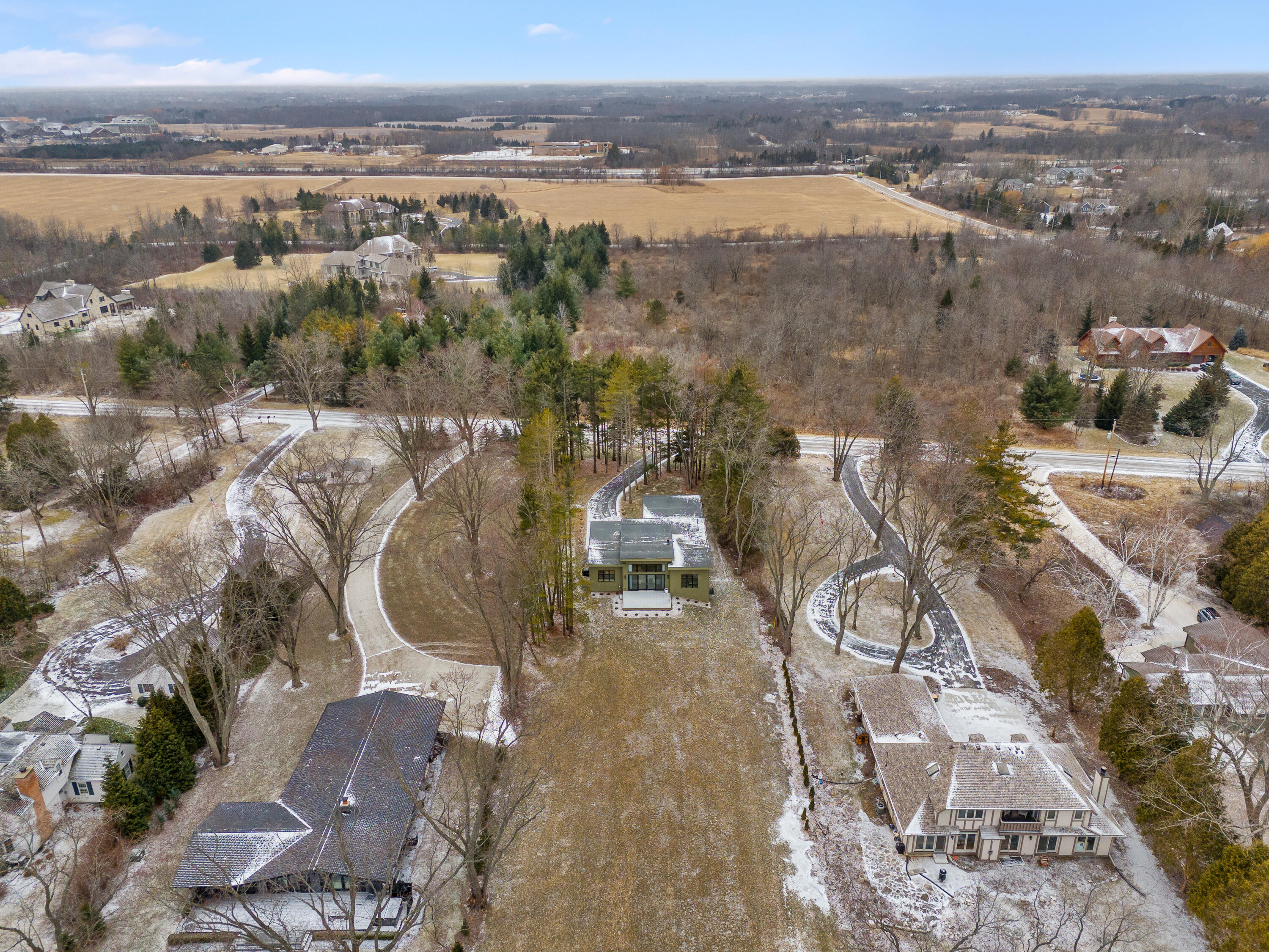 Wisconsin Lake Home for sale (MLS#: 1923772) at 13480 N Lakewood Dr, in Mequon, Wisconsin. (53 of 74)
