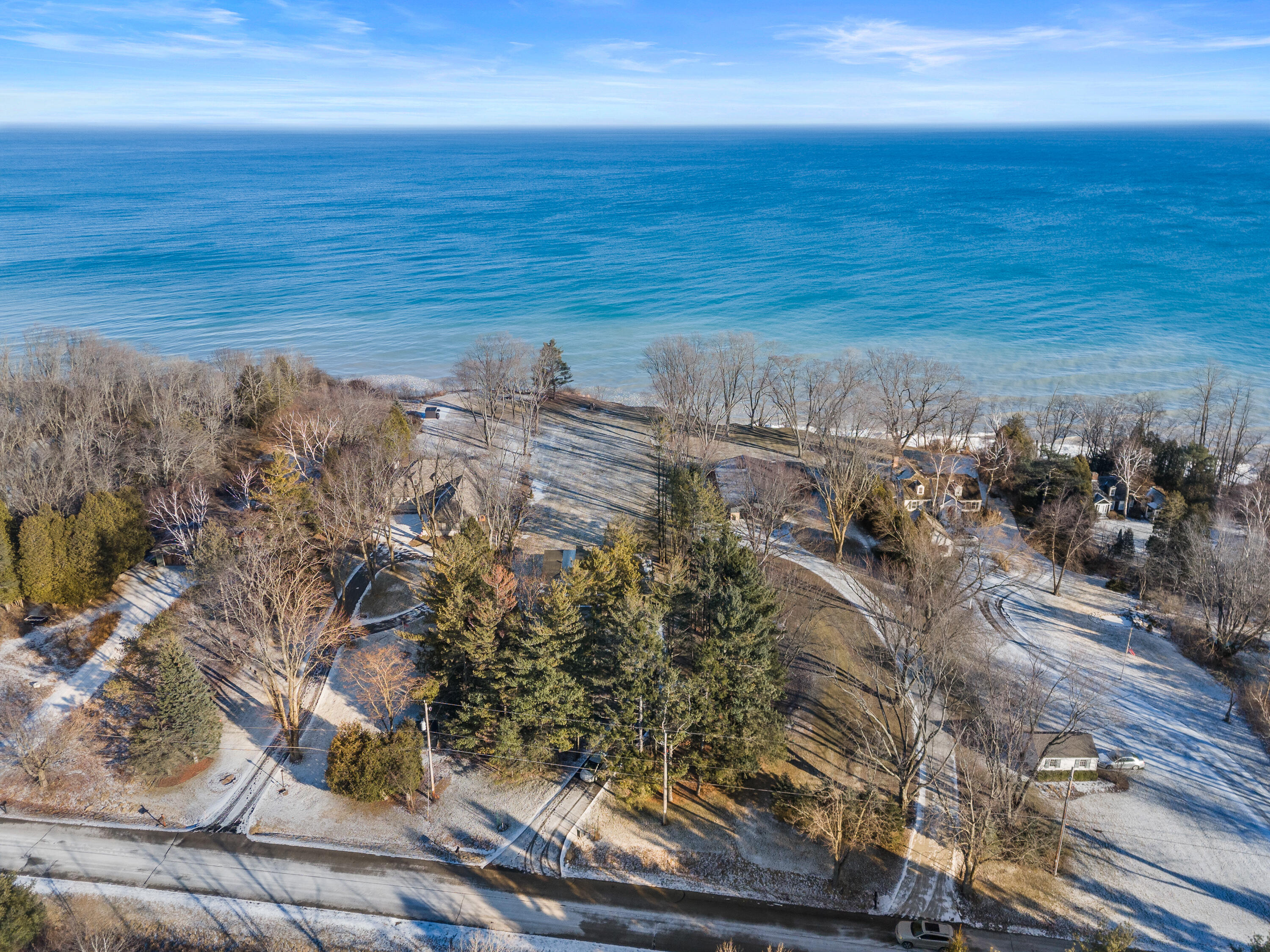 Wisconsin Lake Home for sale (MLS#: 1923772) at 13480 N Lakewood Dr, in Mequon, Wisconsin. (58 of 74)
