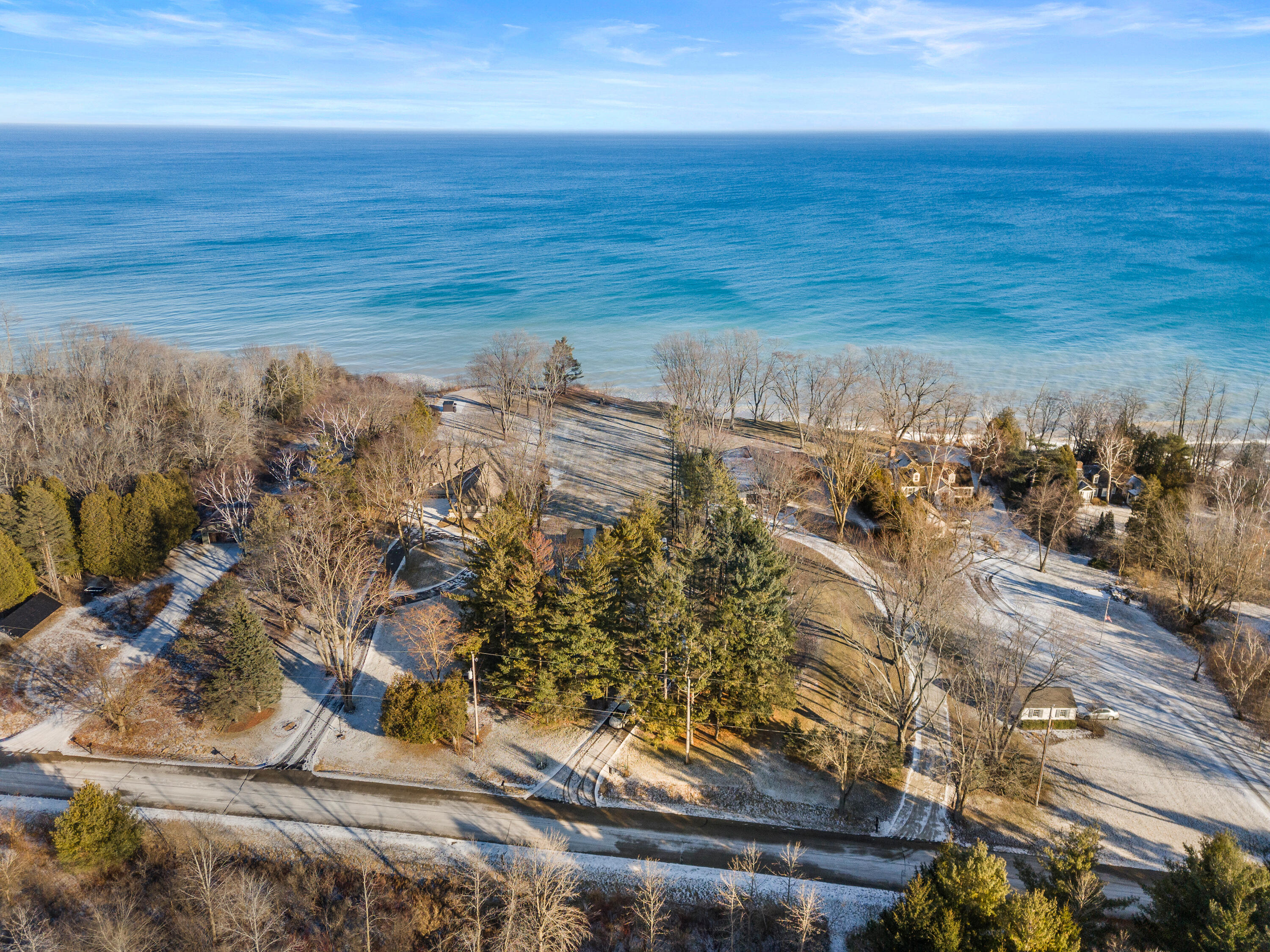 Wisconsin Lake Home for sale (MLS#: 1923772) at 13480 N Lakewood Dr, in Mequon, Wisconsin. (59 of 74)