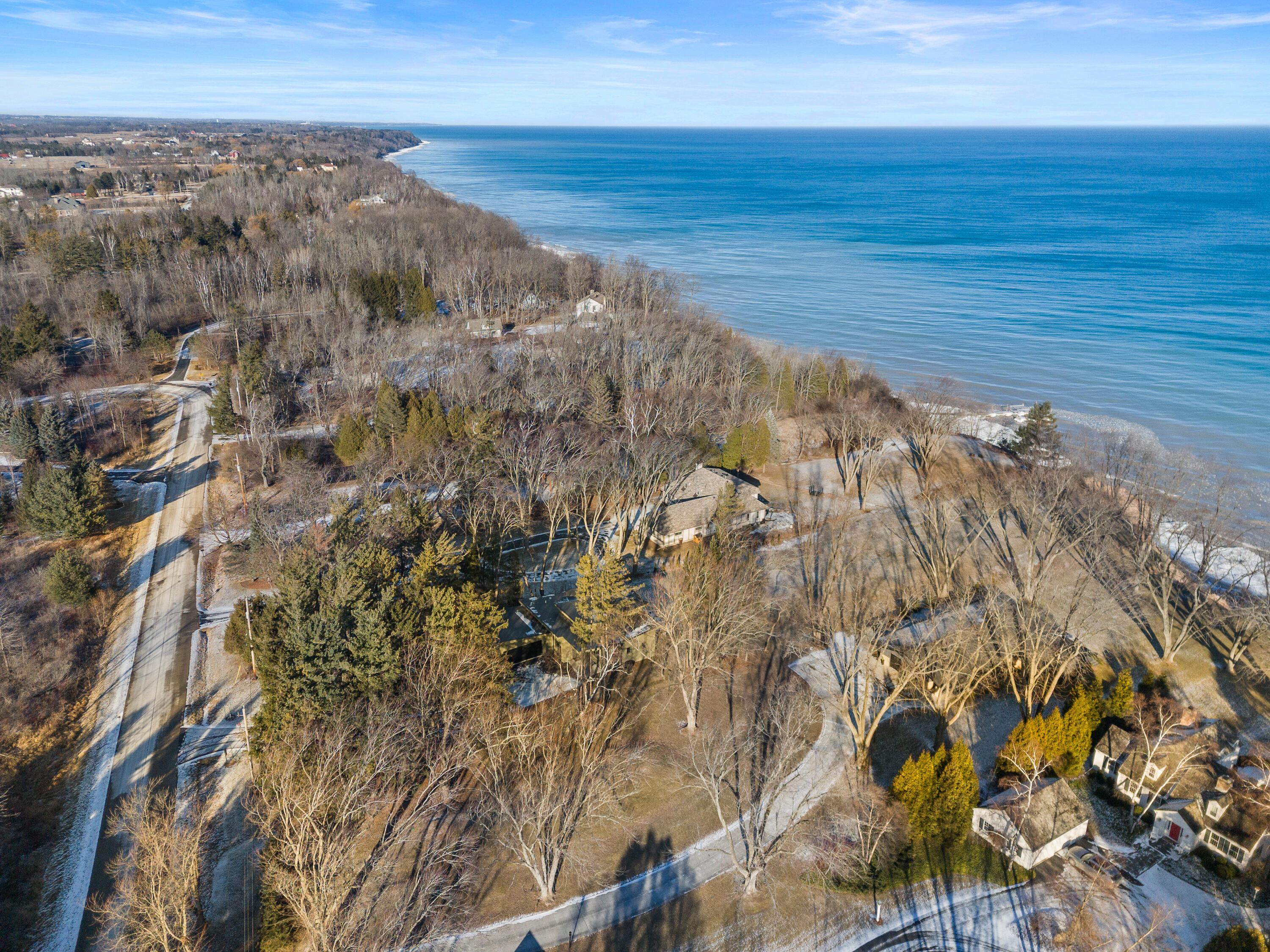 Wisconsin Lake Home for sale (MLS#: 1923772) at 13480 N Lakewood Dr, in Mequon, Wisconsin. (60 of 74)