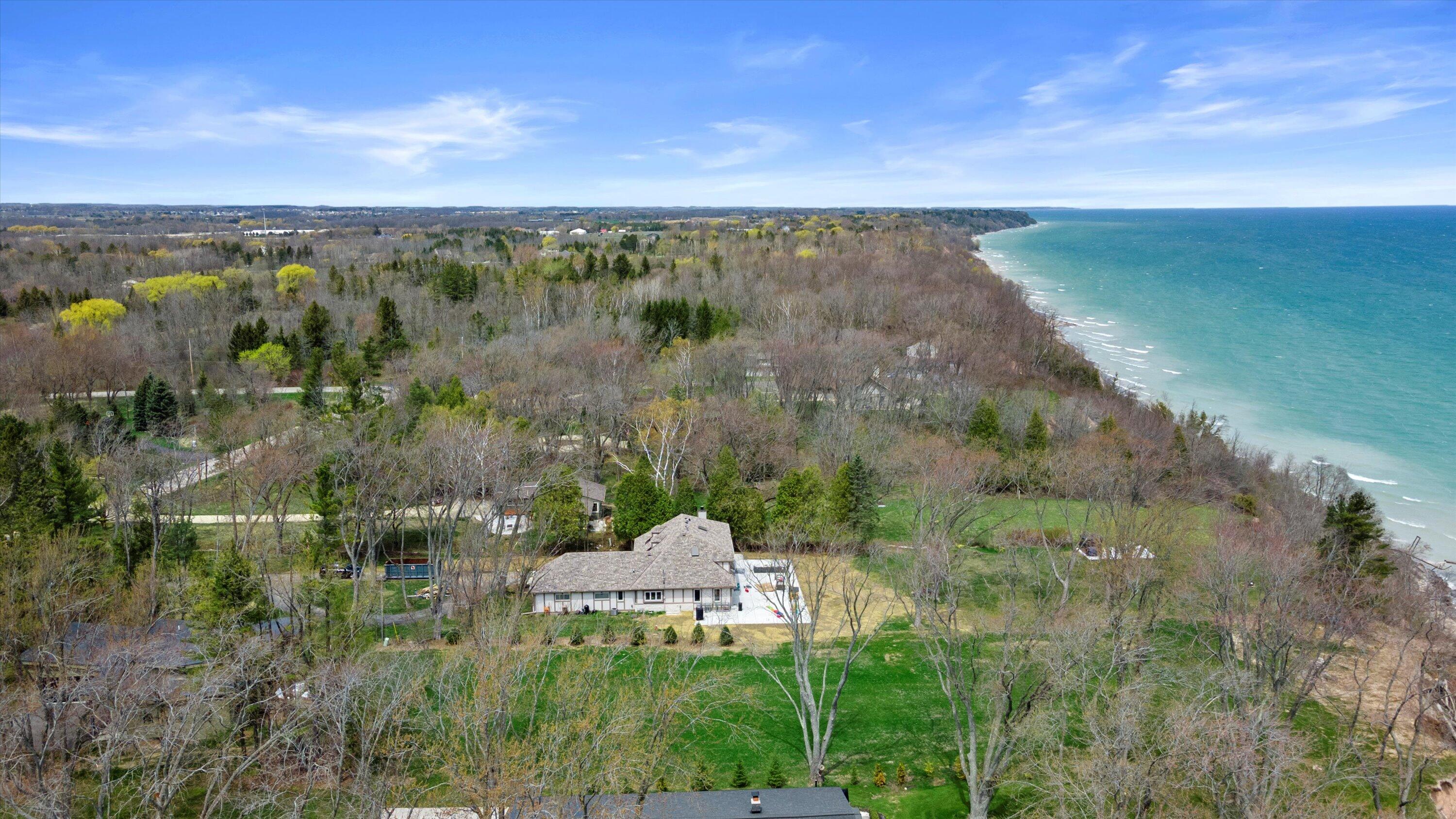 Wisconsin Lake Home for sale (MLS#: 1923772) at 13480 N Lakewood Dr, in Mequon, Wisconsin. (74 of 74)