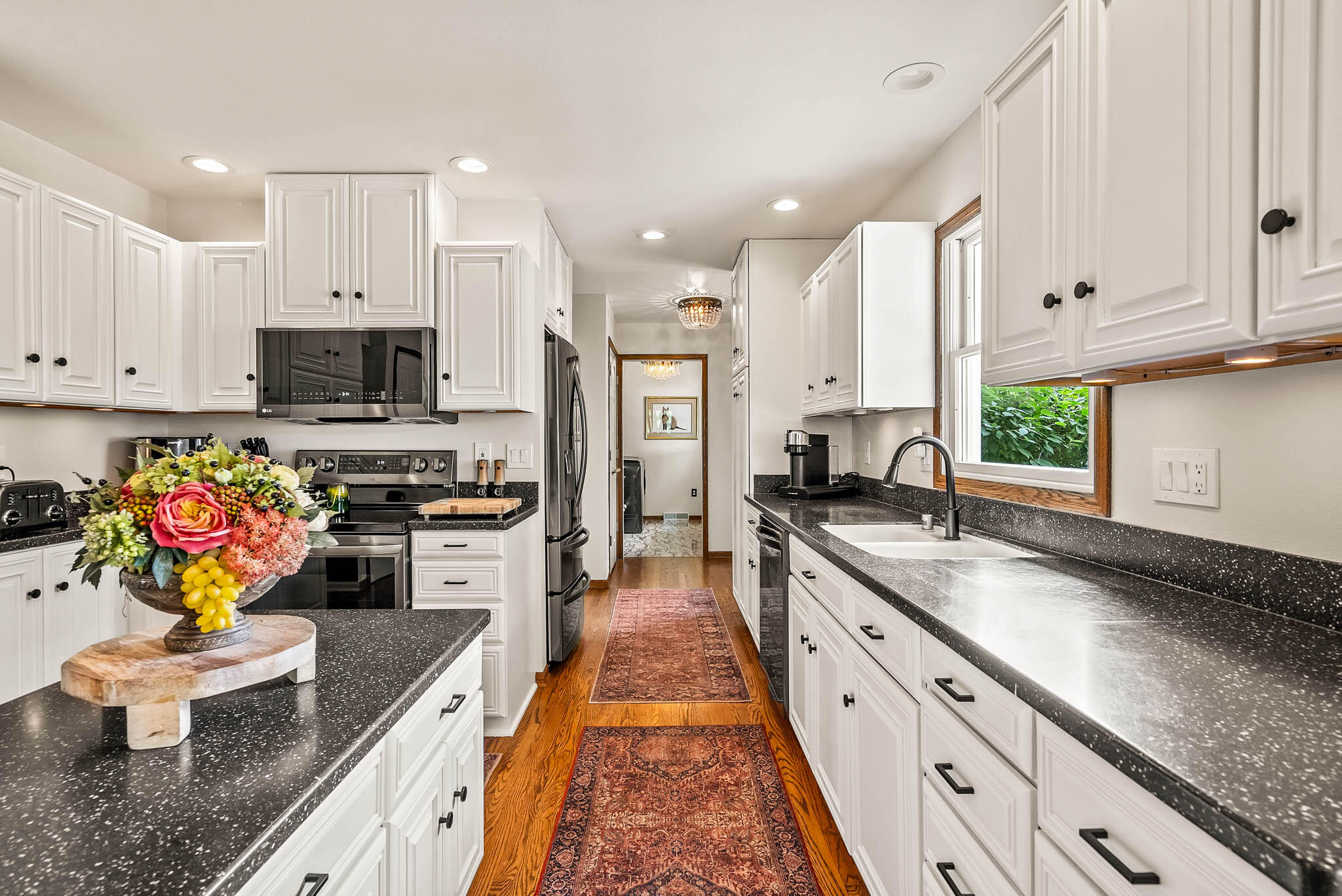 Wisconsin Lake Home for sale (MLS#: 1923859) at 10930  Hidden Valley Dr, in Cedarburg, Wisconsin. (11 of 45)