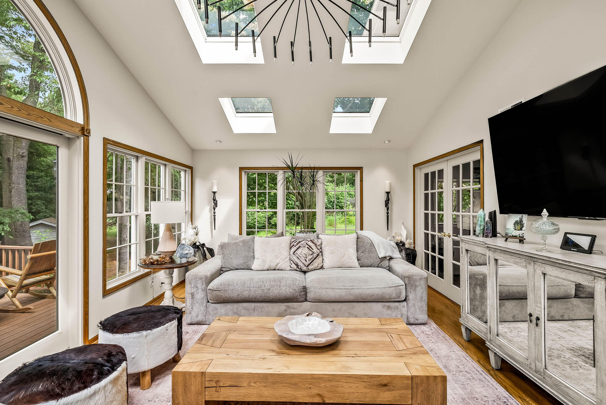 Wisconsin Lake Home for sale (MLS#: 1923859) at 10930  Hidden Valley Dr, in Cedarburg, Wisconsin. (18 of 45)