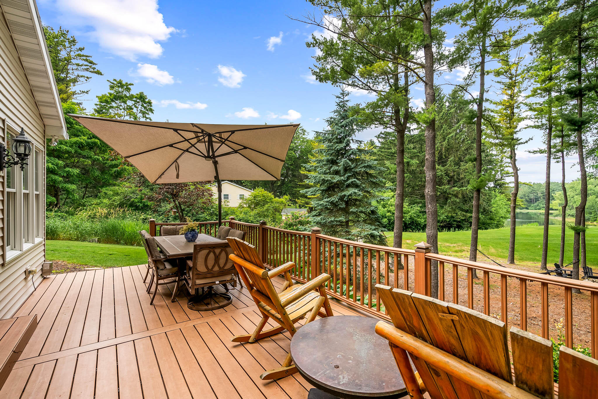 Wisconsin Lake Home for sale (MLS#: 1923859) at 10930  Hidden Valley Dr, in Cedarburg, Wisconsin. (33 of 45)