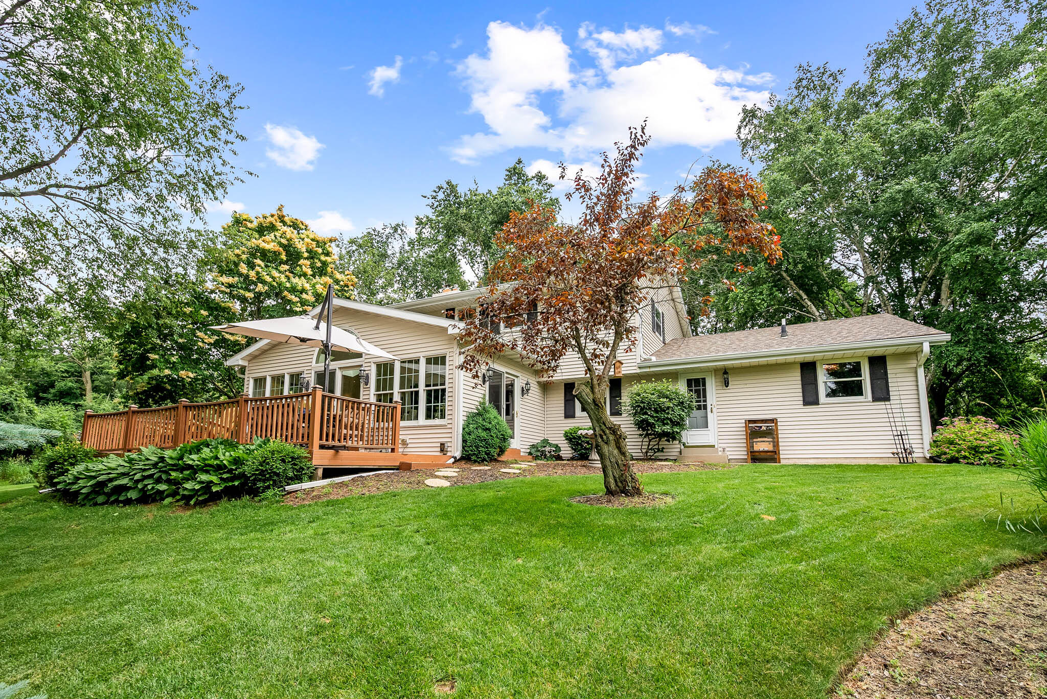Wisconsin Lake Home for sale (MLS#: 1923859) at 10930  Hidden Valley Dr, in Cedarburg, Wisconsin. (35 of 45)