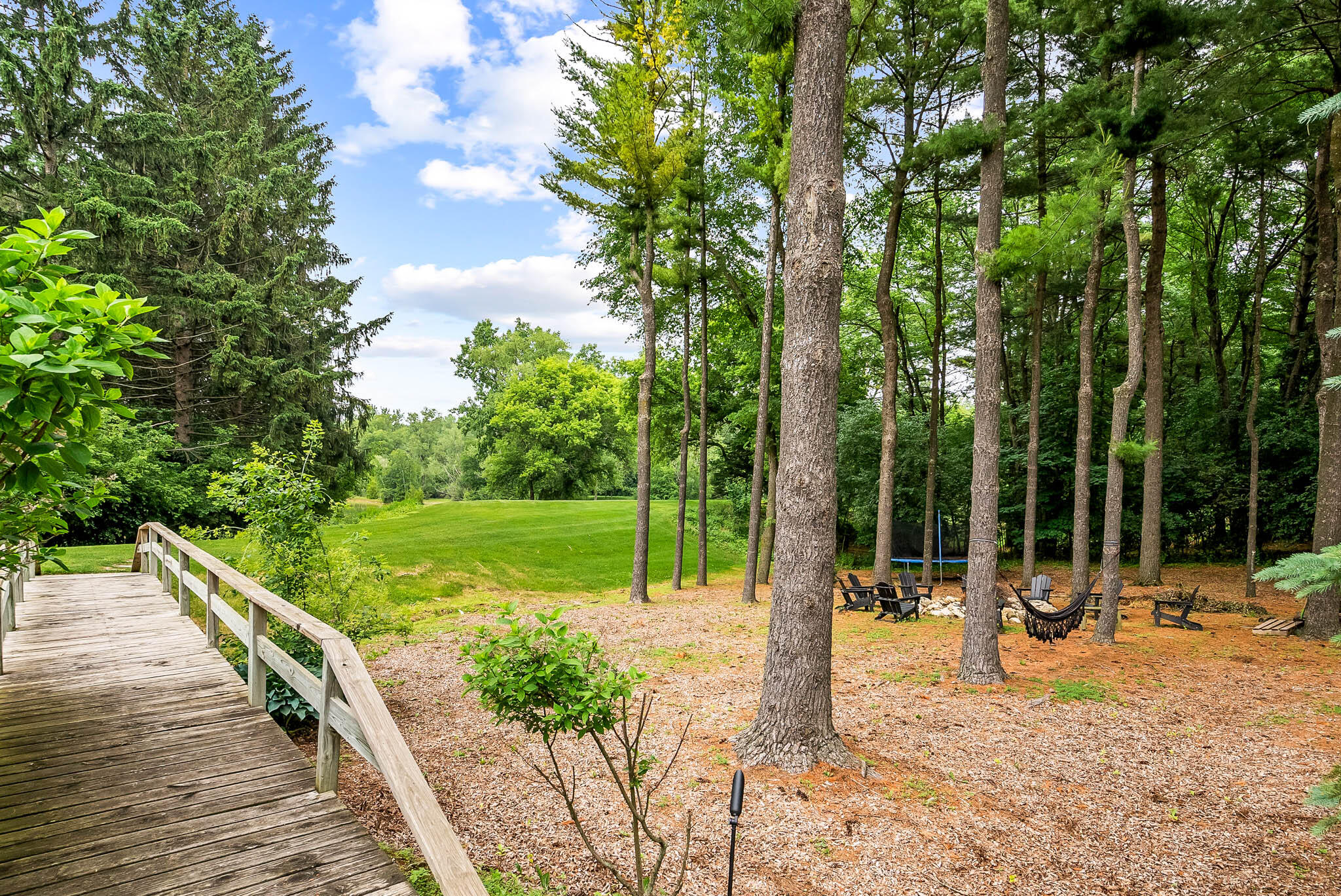 Wisconsin Lake Home for sale (MLS#: 1923859) at 10930  Hidden Valley Dr, in Cedarburg, Wisconsin. (36 of 45)