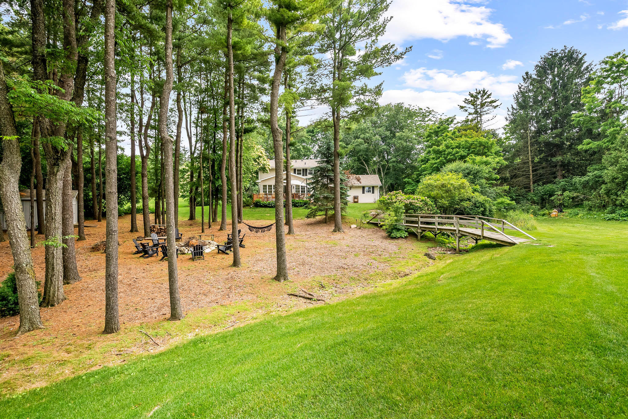 Wisconsin Lake Home for sale (MLS#: 1923859) at 10930  Hidden Valley Dr, in Cedarburg, Wisconsin. (37 of 45)